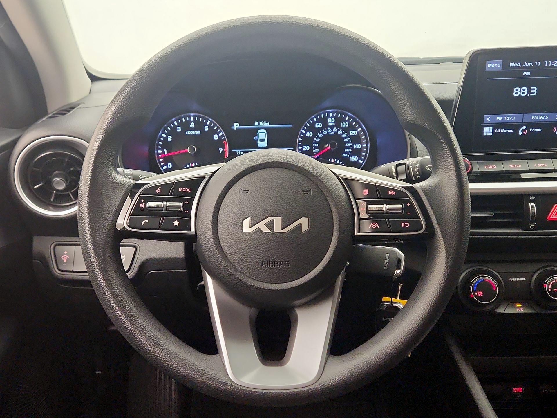 Thumbnail: 2023 Kia Forte - 10