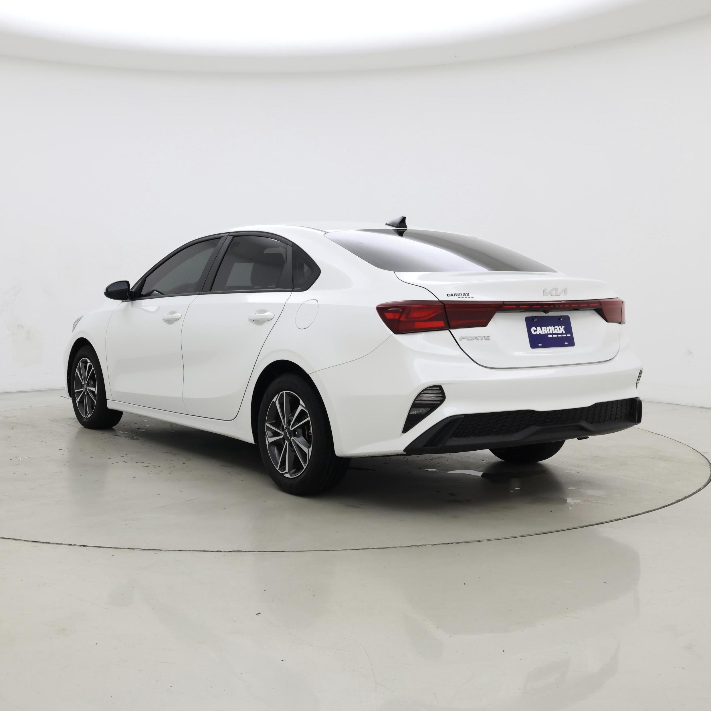Thumbnail: 2023 Kia Forte - 2