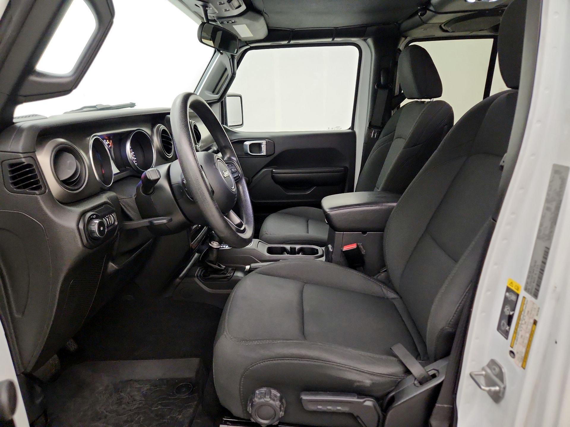 Thumbnail: 2021 Jeep Wrangler - 11