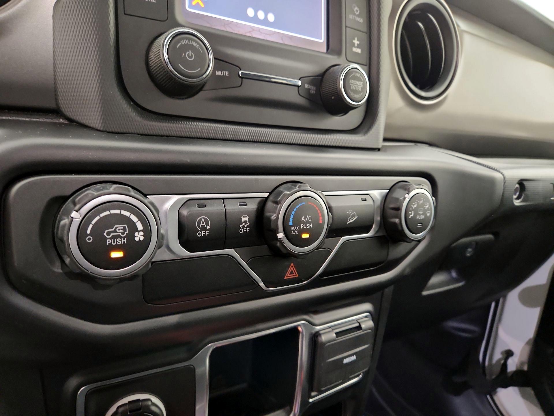 Thumbnail: 2021 Jeep Wrangler - 16