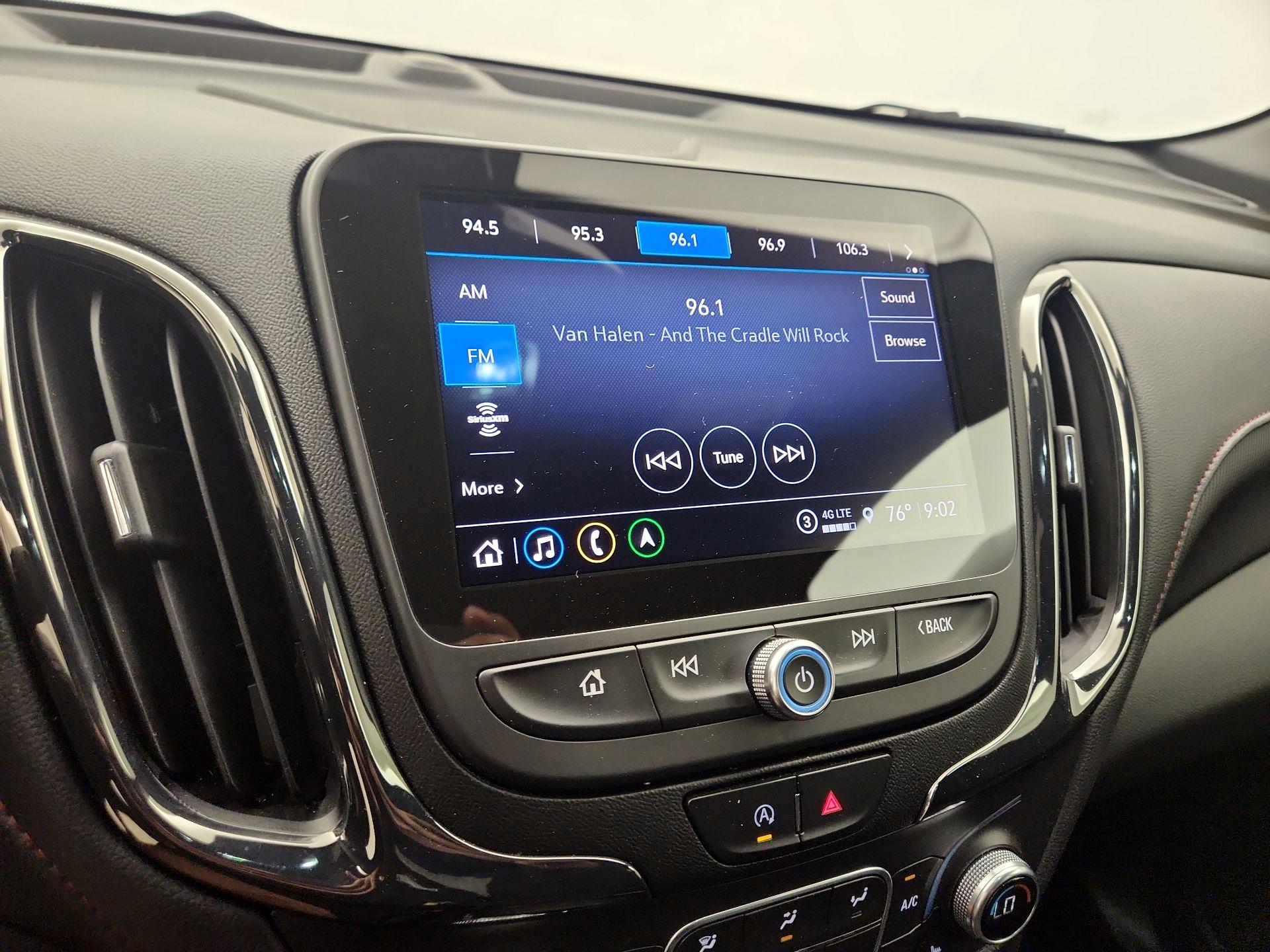 Thumbnail: 2022 Chevrolet Equinox - 16