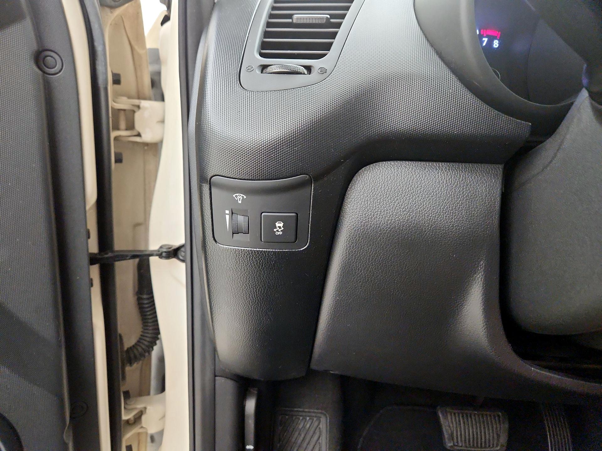 Thumbnail: 2013 Kia Soul - 13