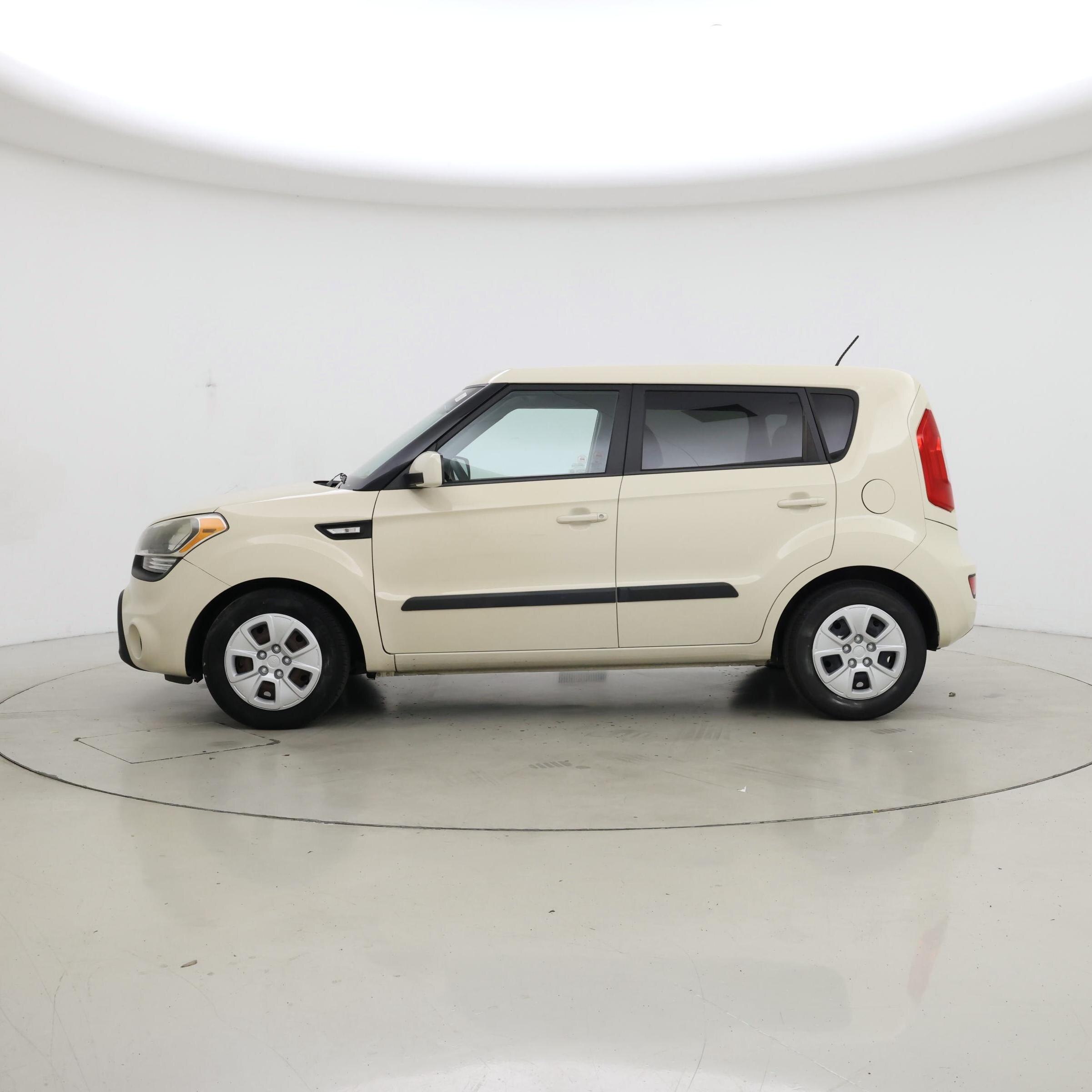 Thumbnail: 2013 Kia Soul - 3
