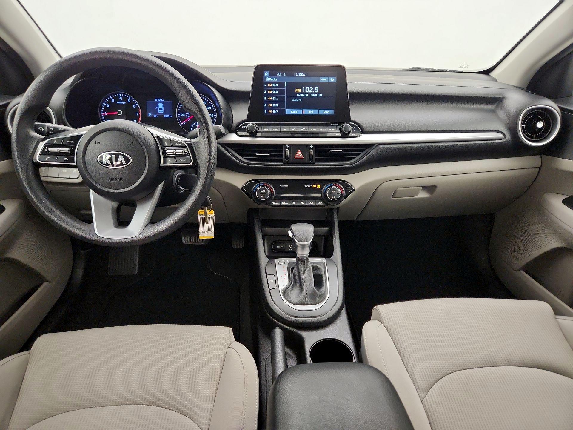 Thumbnail: 2019 Kia Forte - 9