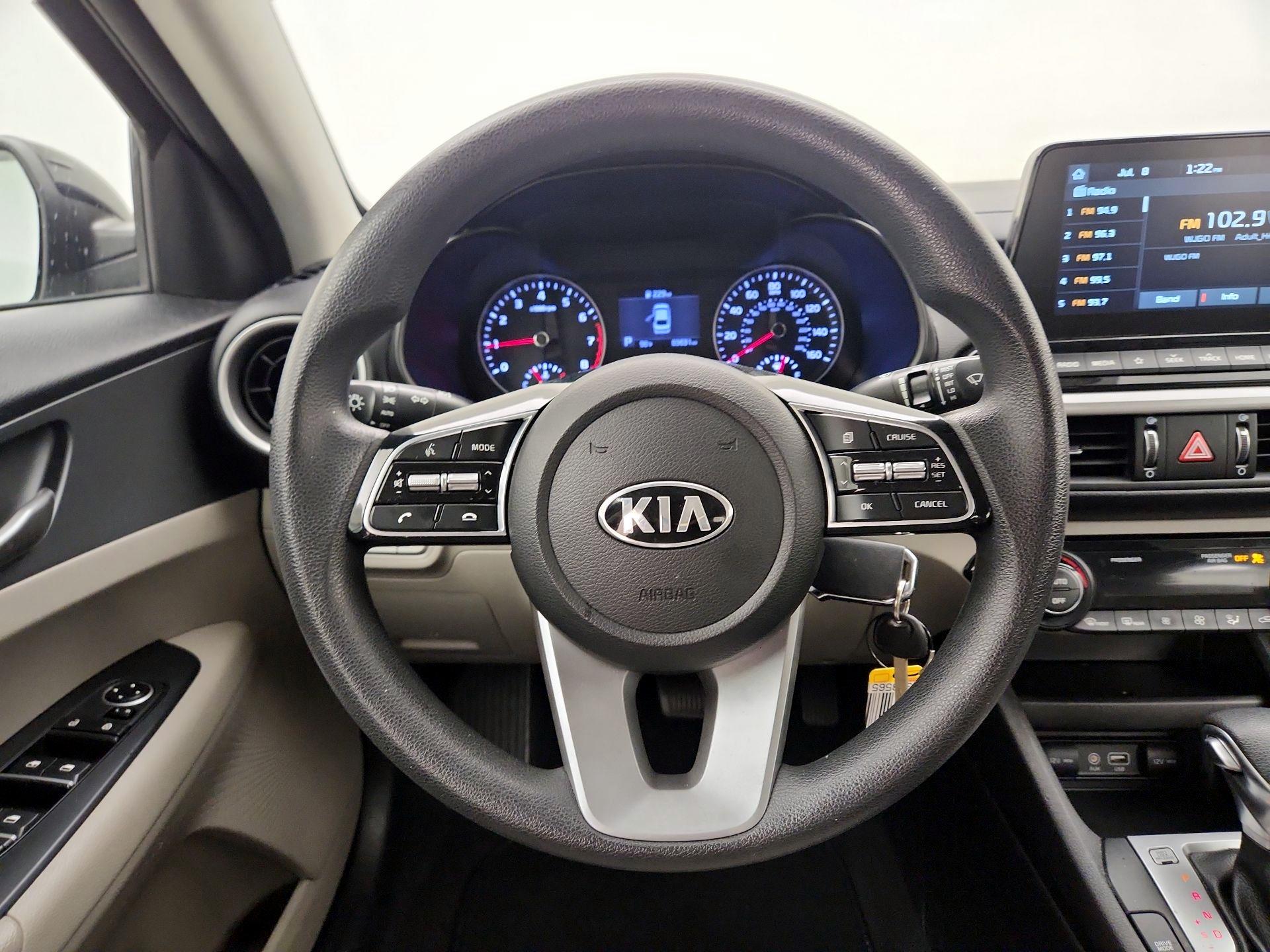 Thumbnail: 2019 Kia Forte - 10