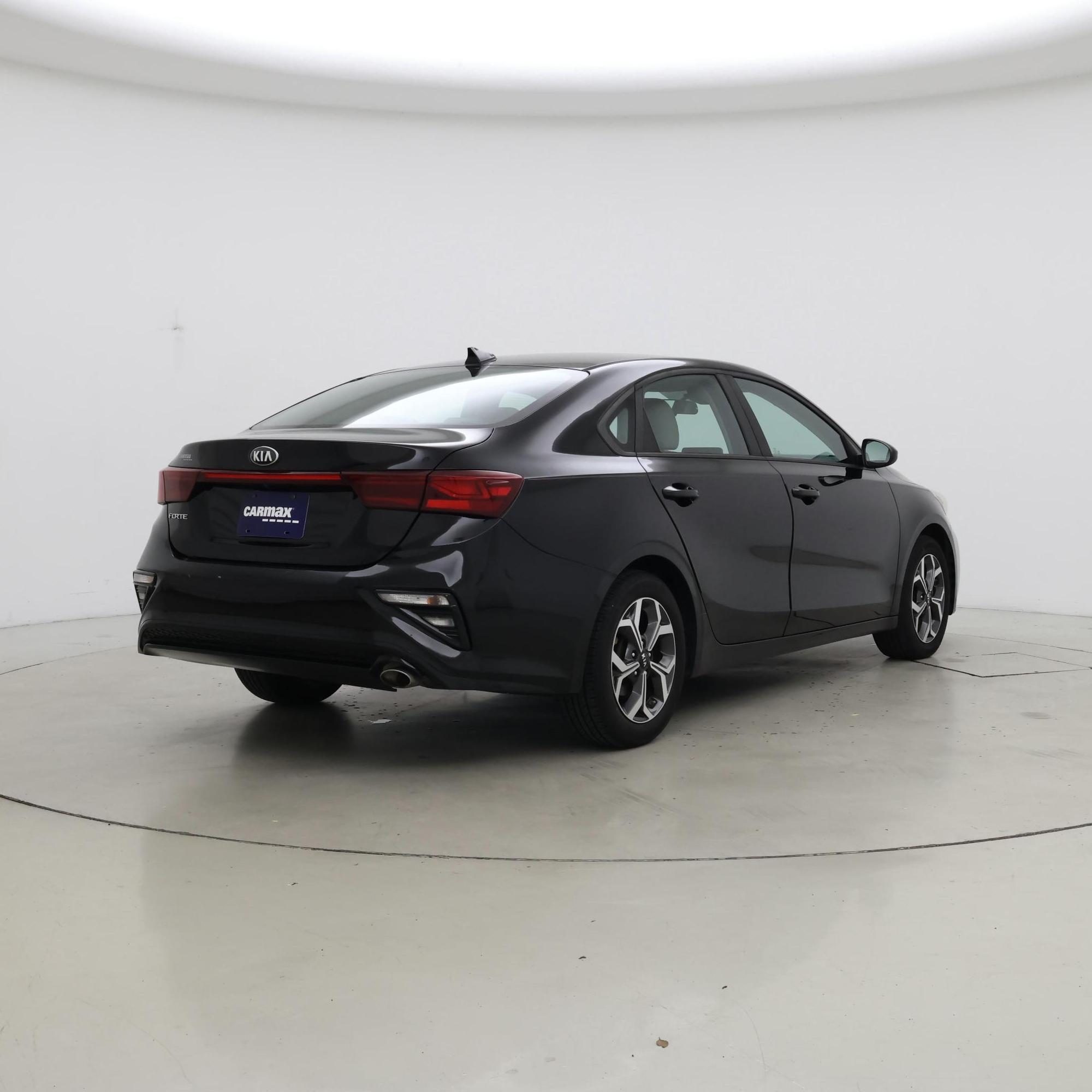 Thumbnail: 2019 Kia Forte - 8