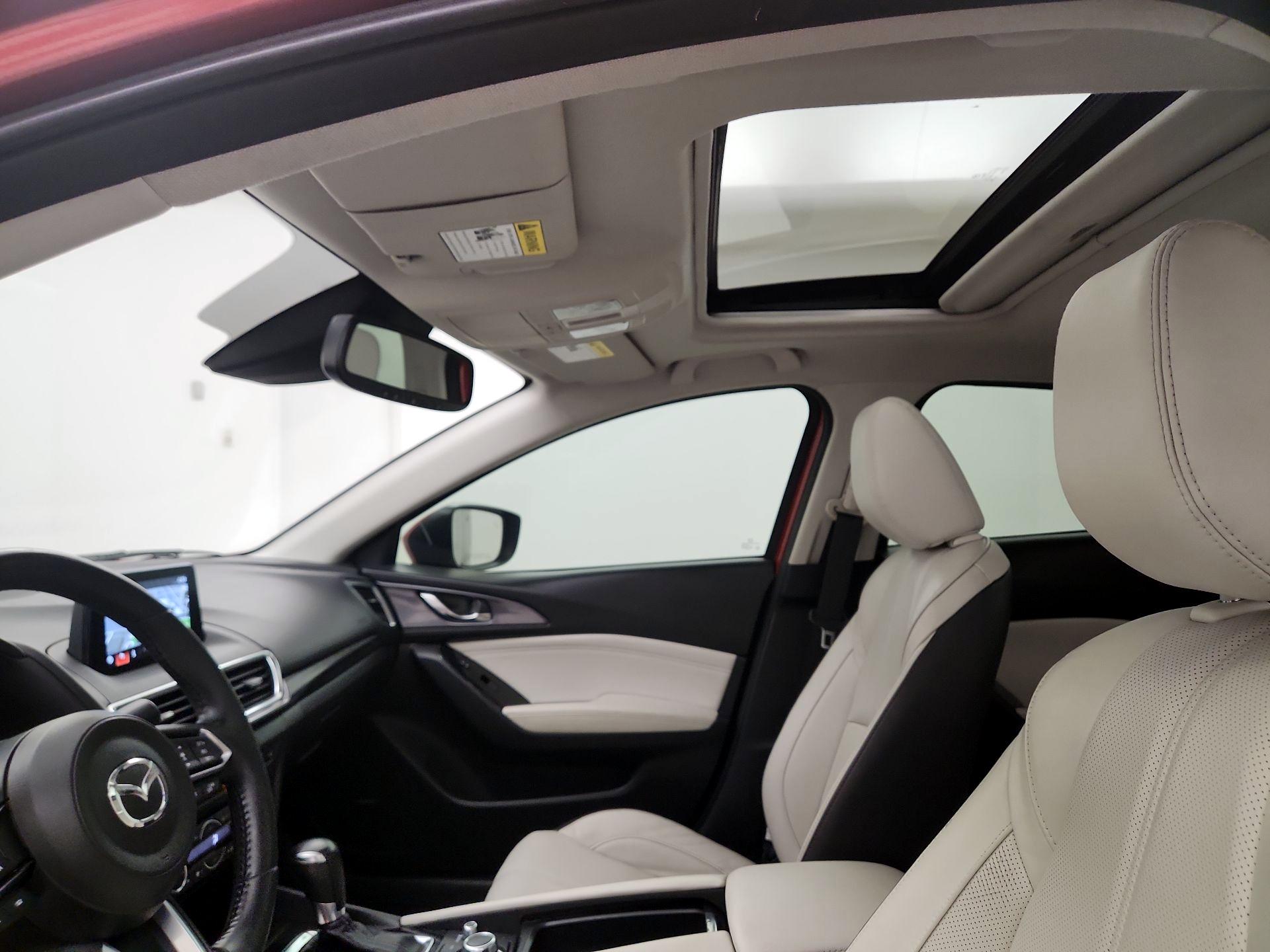 Thumbnail: 2018 Mazda Mazda3 - 20