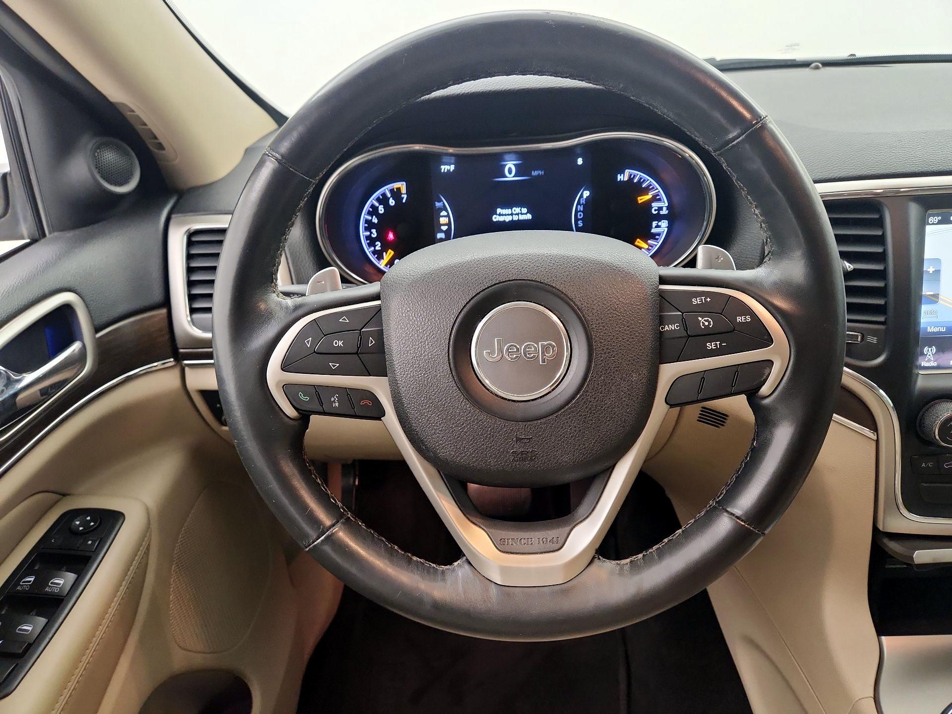 Thumbnail: 2015 Jeep Grand Cherokee - 10
