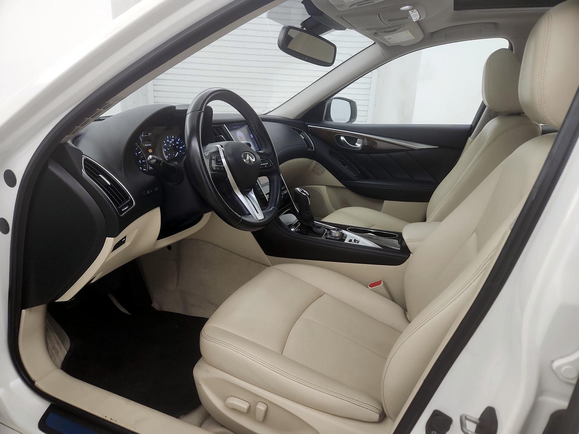 Thumbnail: 2019 INFINITI Q50 - 11