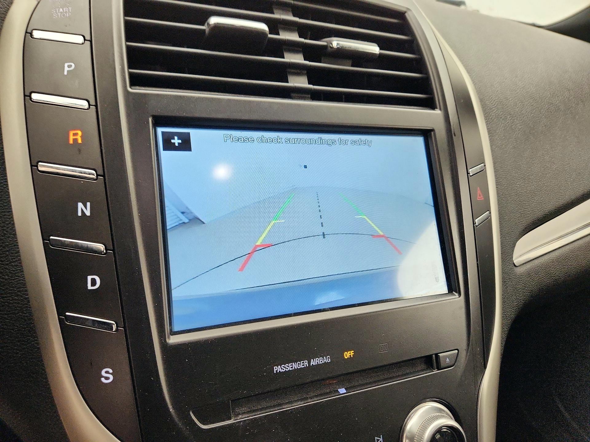 Thumbnail: 2016 Lincoln MKC - 14