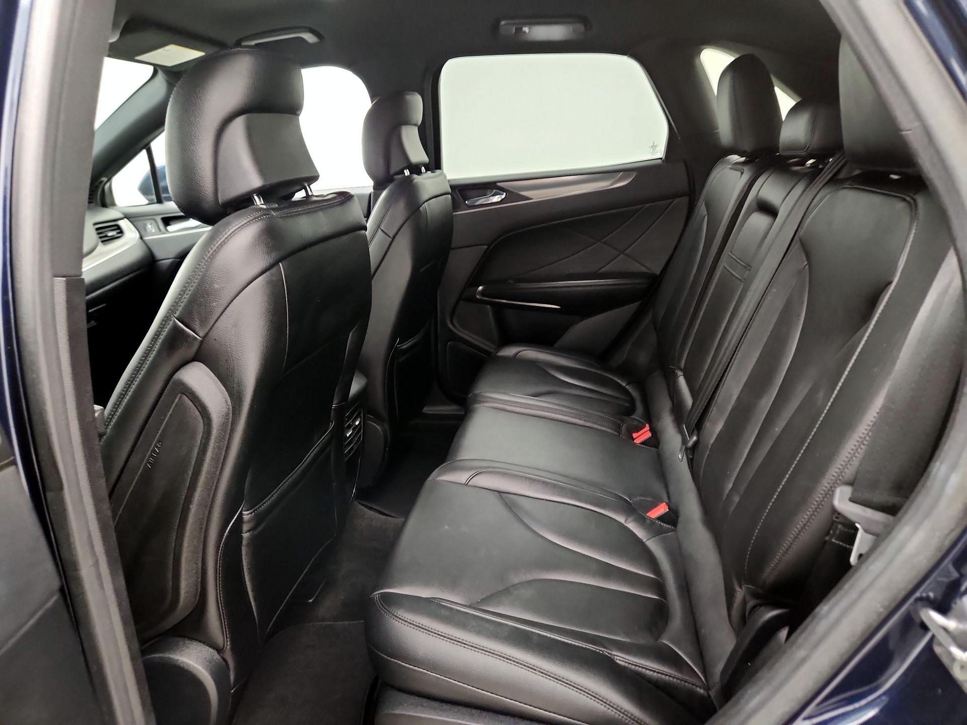 Thumbnail: 2016 Lincoln MKC - 19