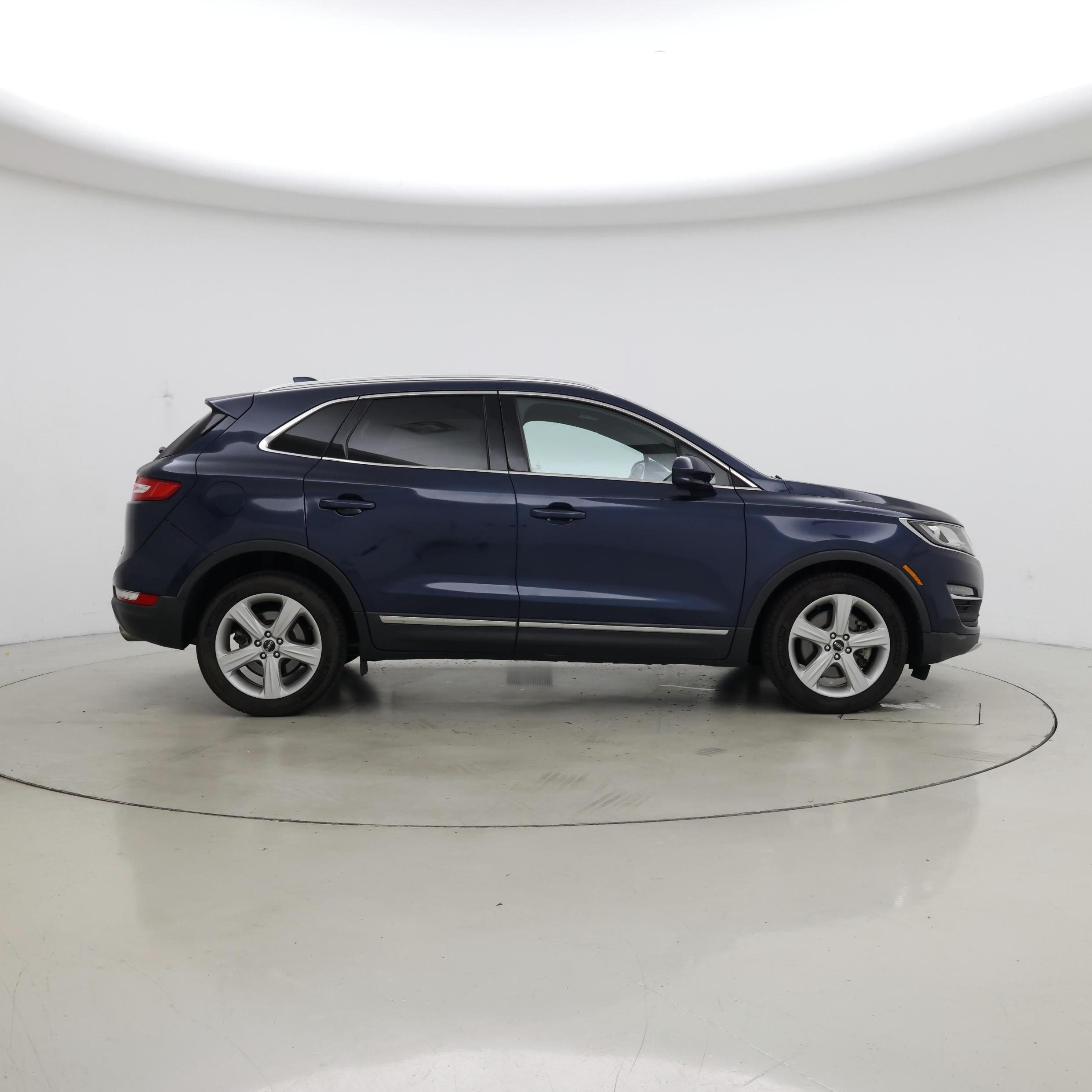 Thumbnail: 2016 Lincoln MKC - 7