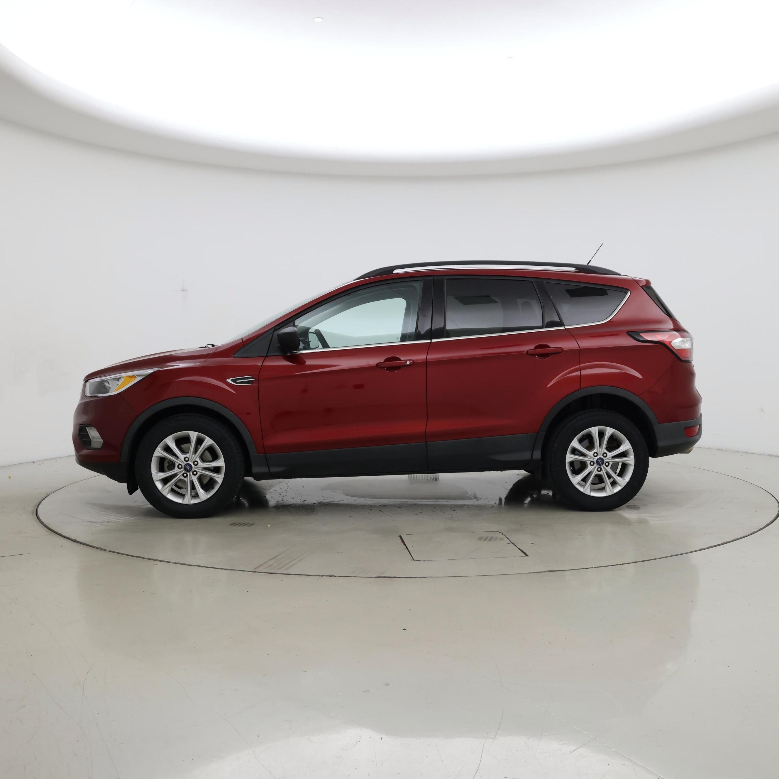 Thumbnail: 2018 Ford Escape - 3