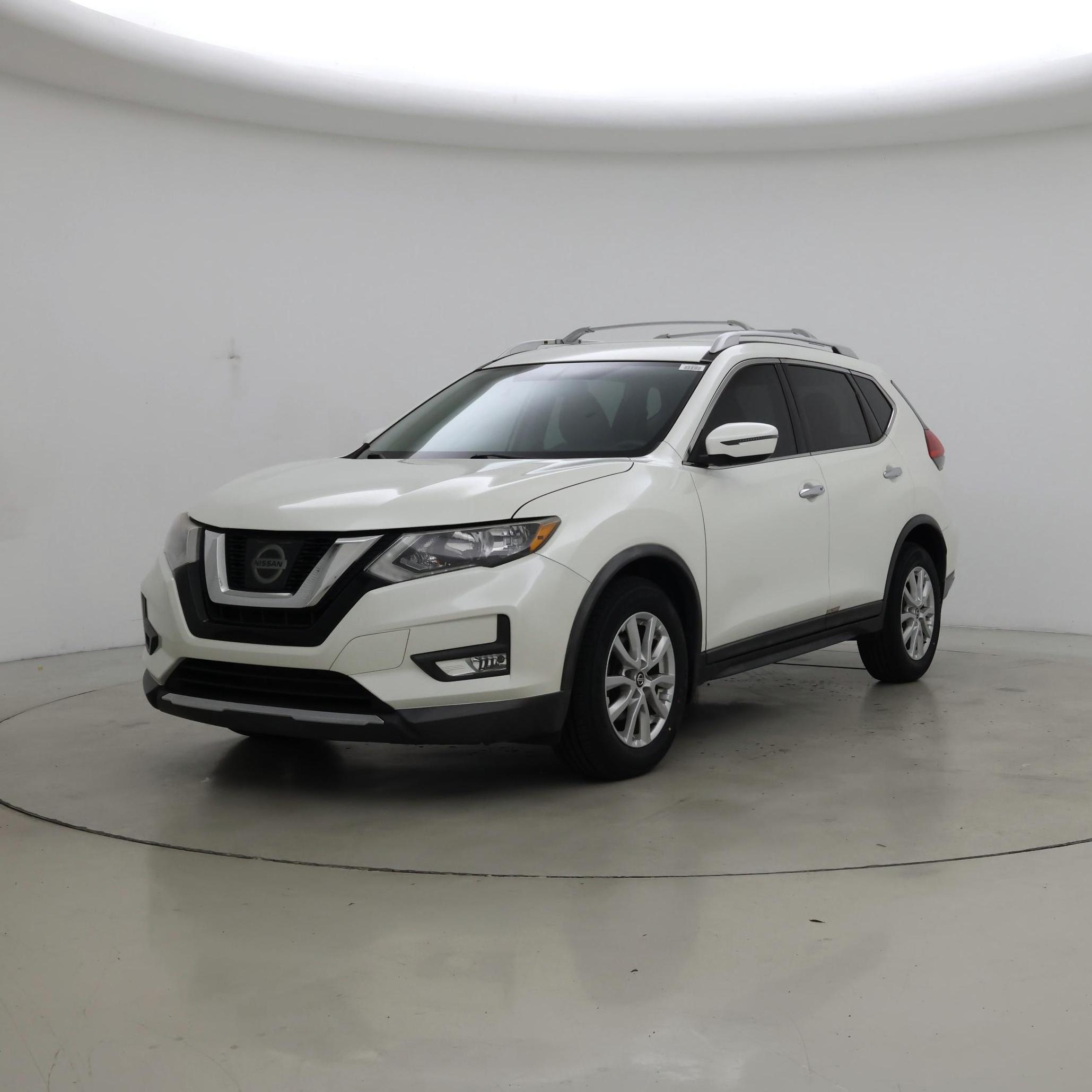 Thumbnail: 2017 Nissan Rogue - 4
