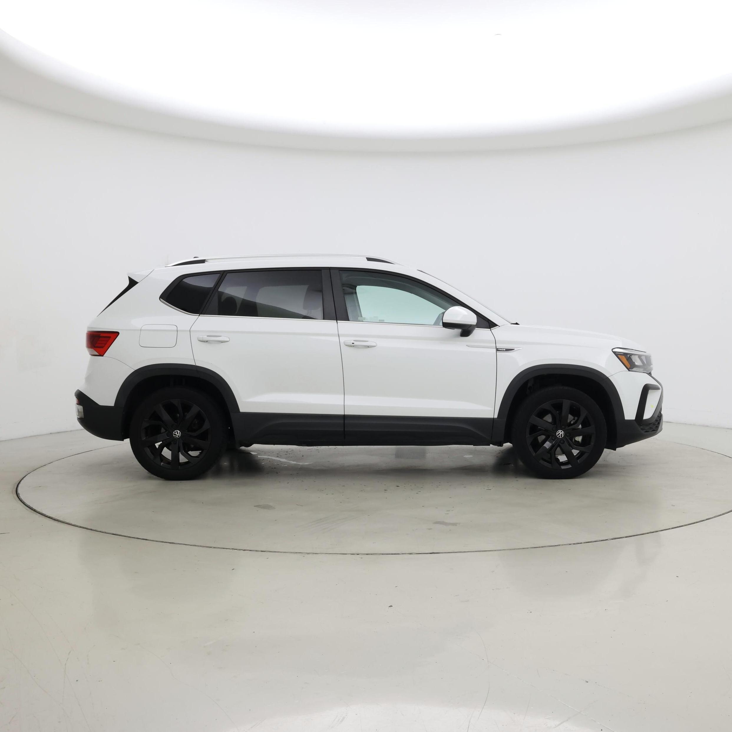 Thumbnail: 2022 Volkswagen Taos - 7