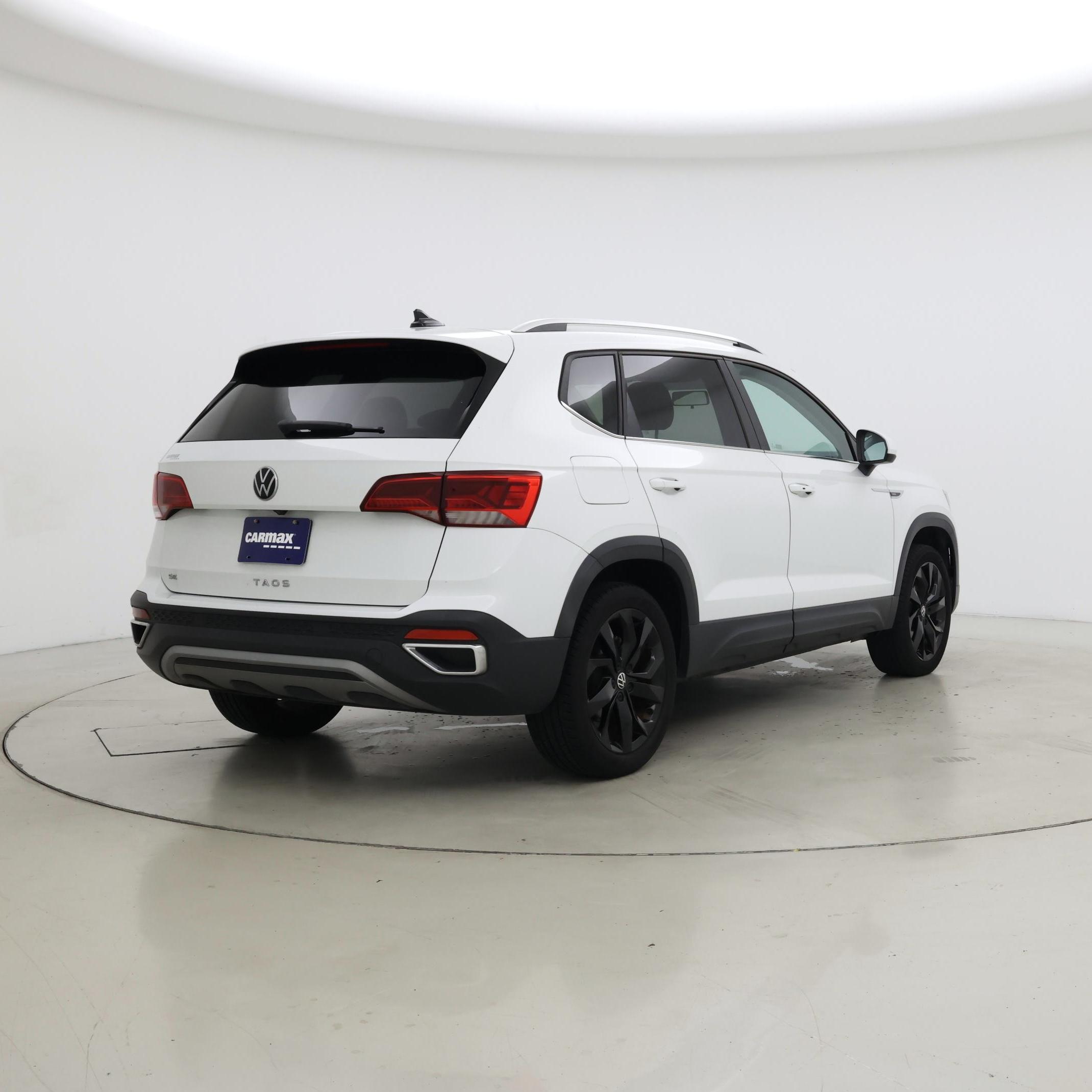 Thumbnail: 2022 Volkswagen Taos - 8