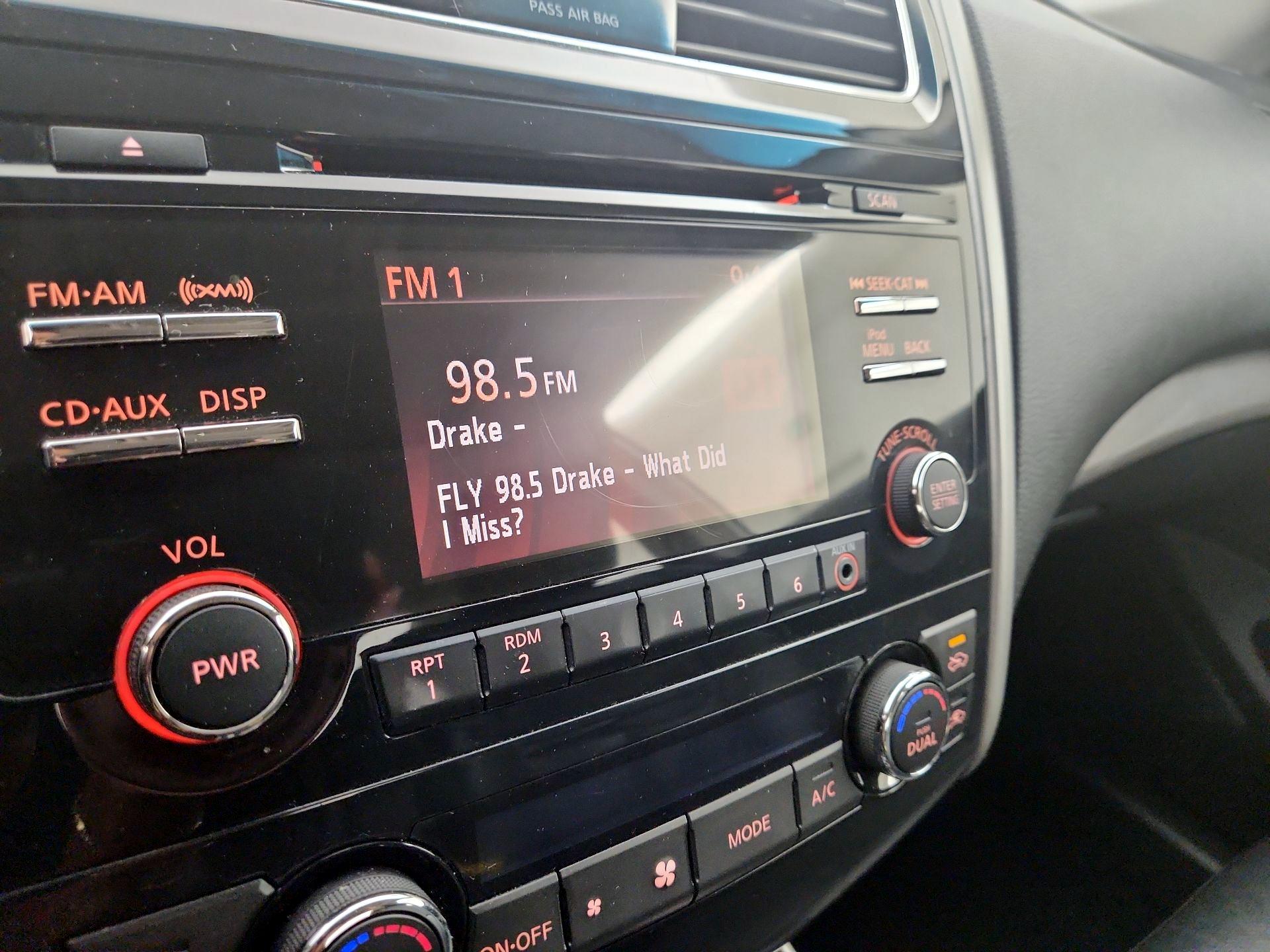 Thumbnail: 2013 Nissan Altima - 15