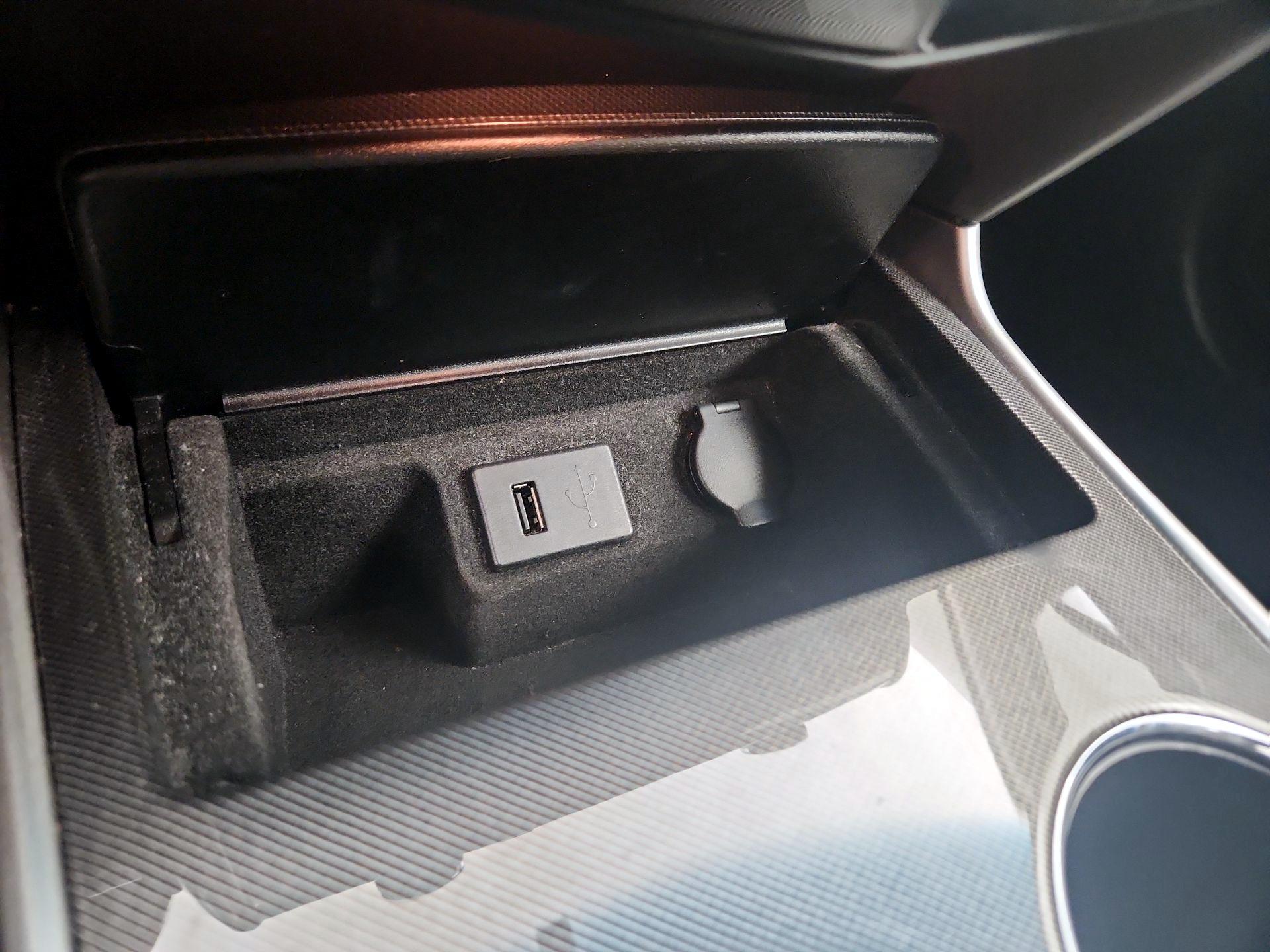 Thumbnail: 2013 Nissan Altima - 18