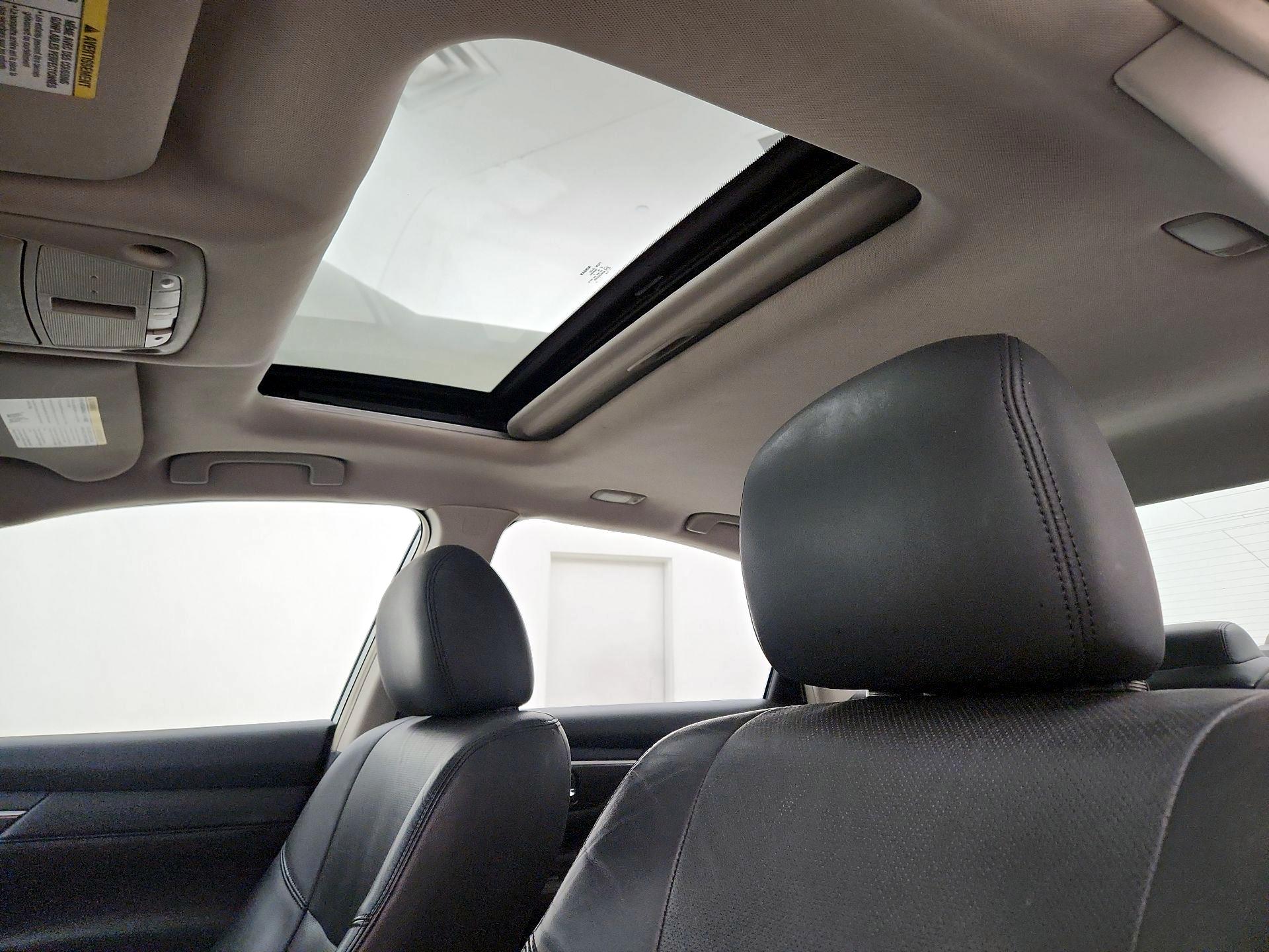 Thumbnail: 2013 Nissan Altima - 19