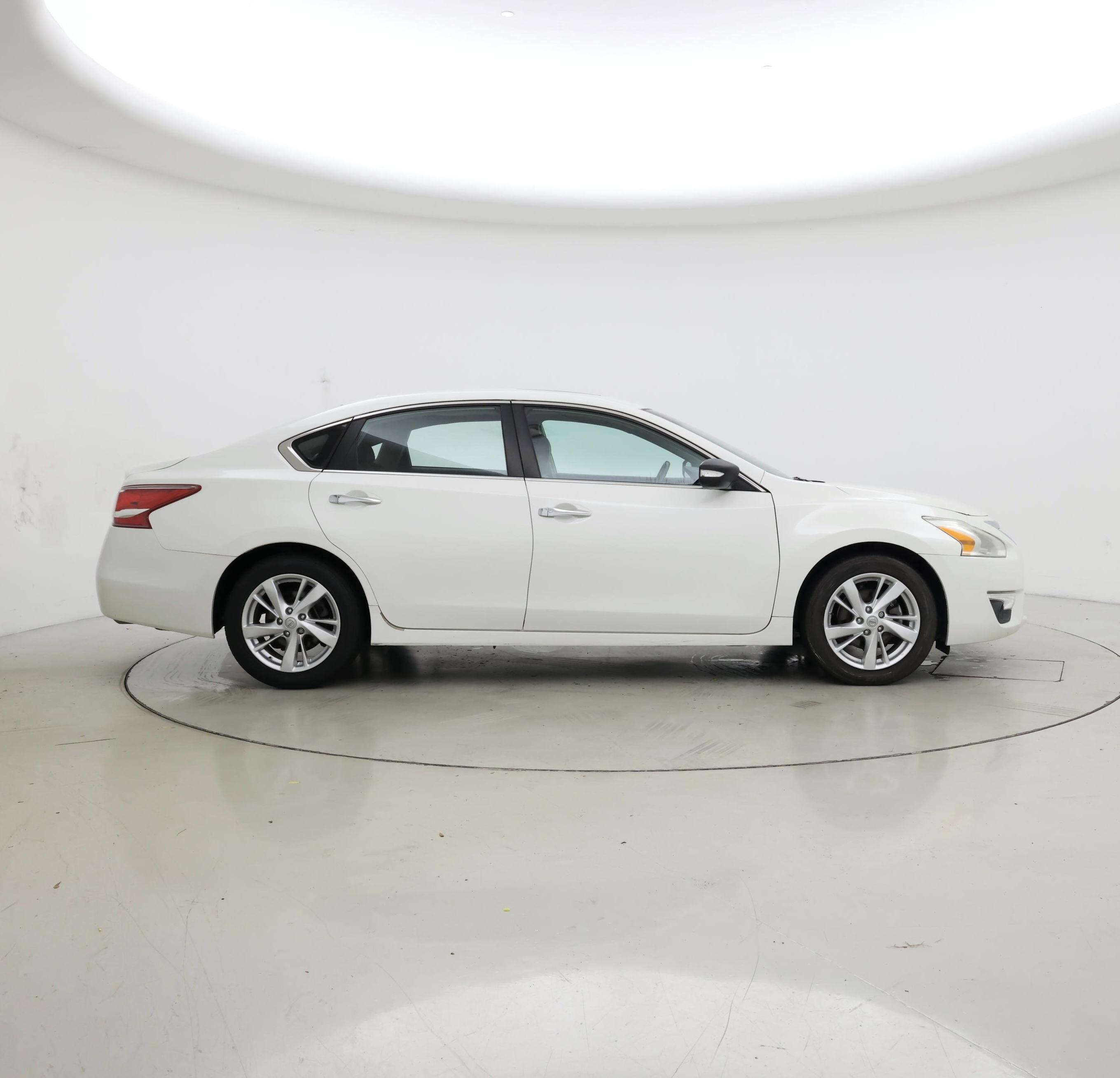 Thumbnail: 2013 Nissan Altima - 7