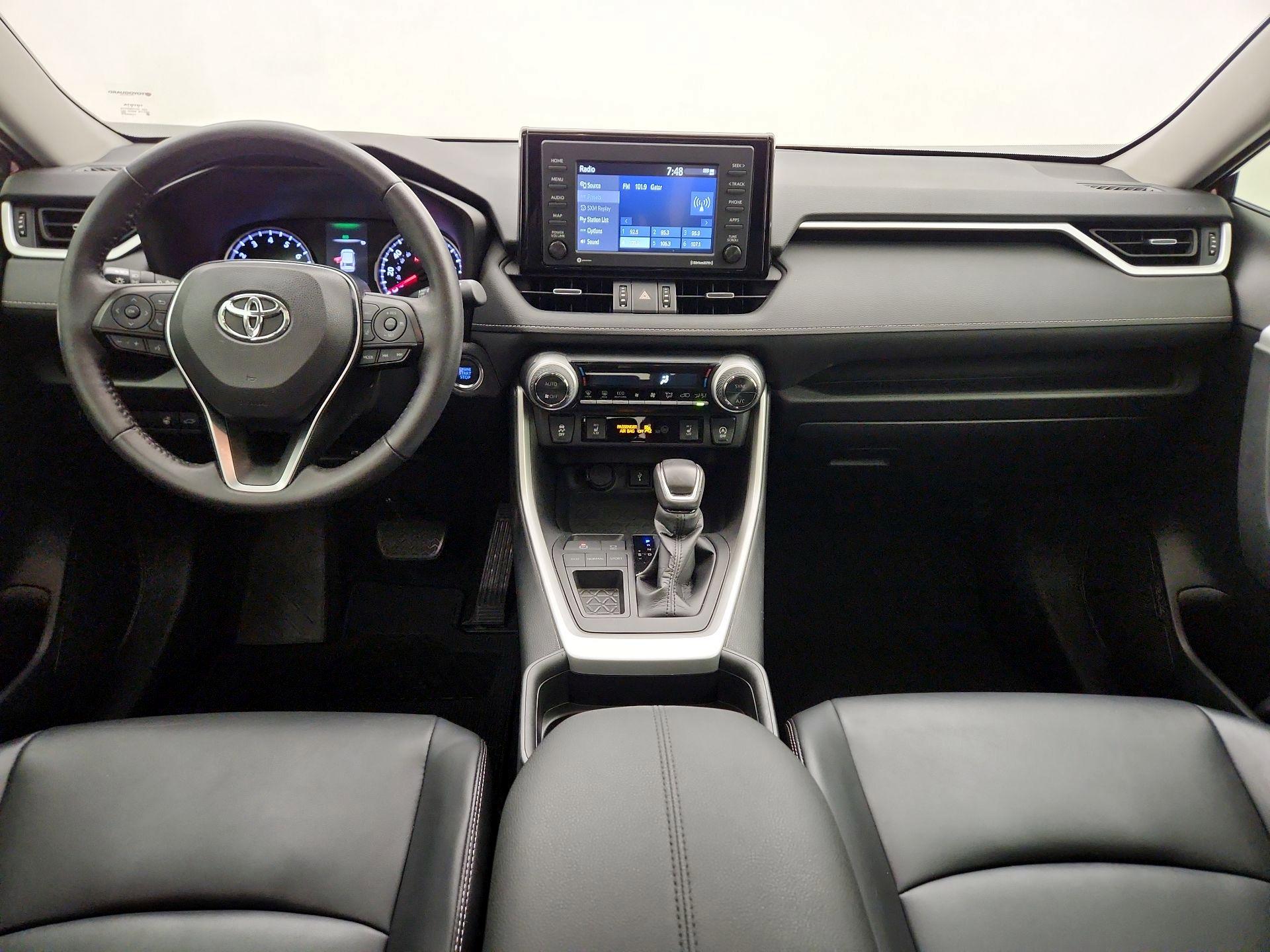 Thumbnail: 2020 Toyota RAV4 - 9