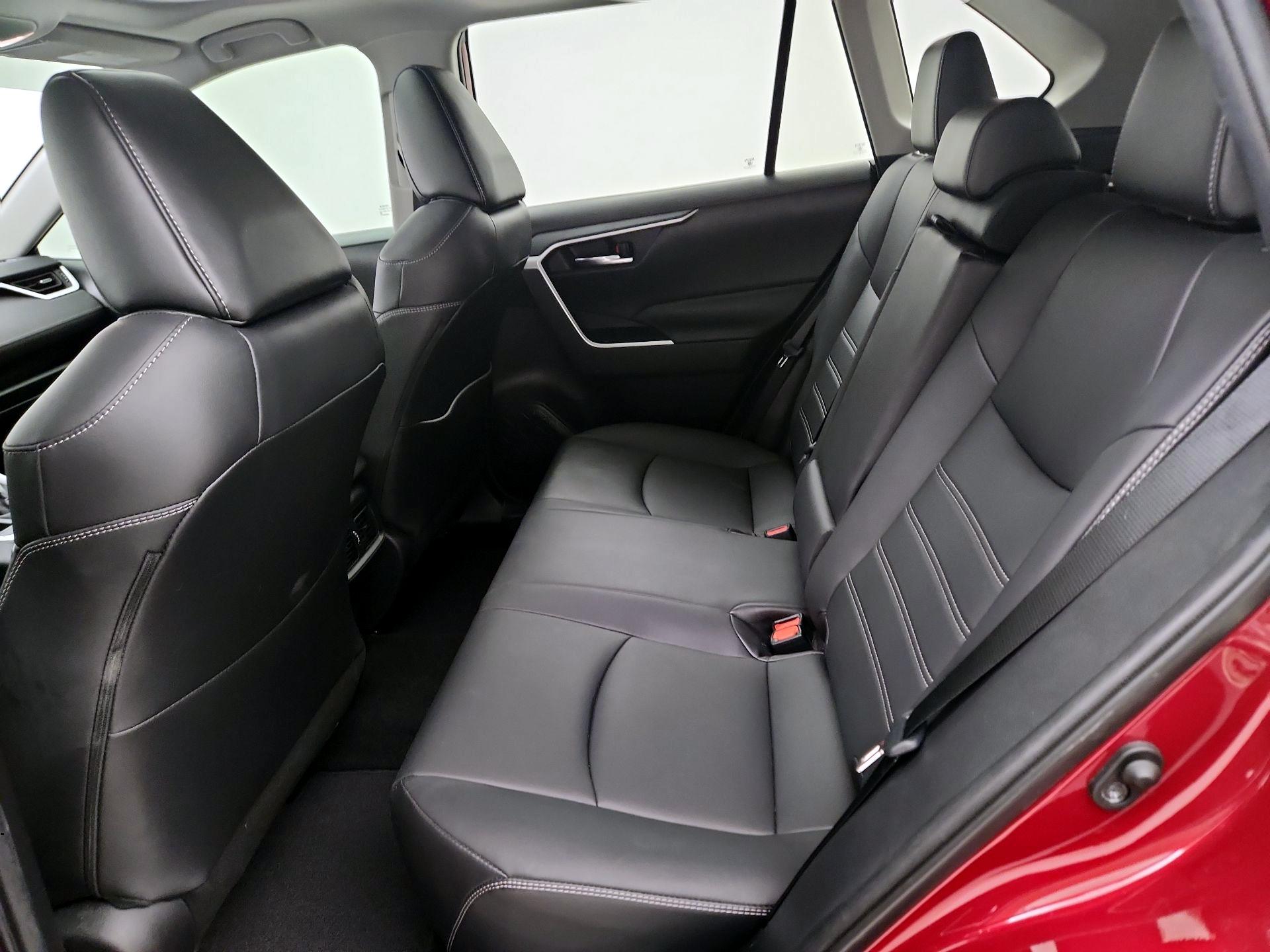 Thumbnail: 2020 Toyota RAV4 - 20