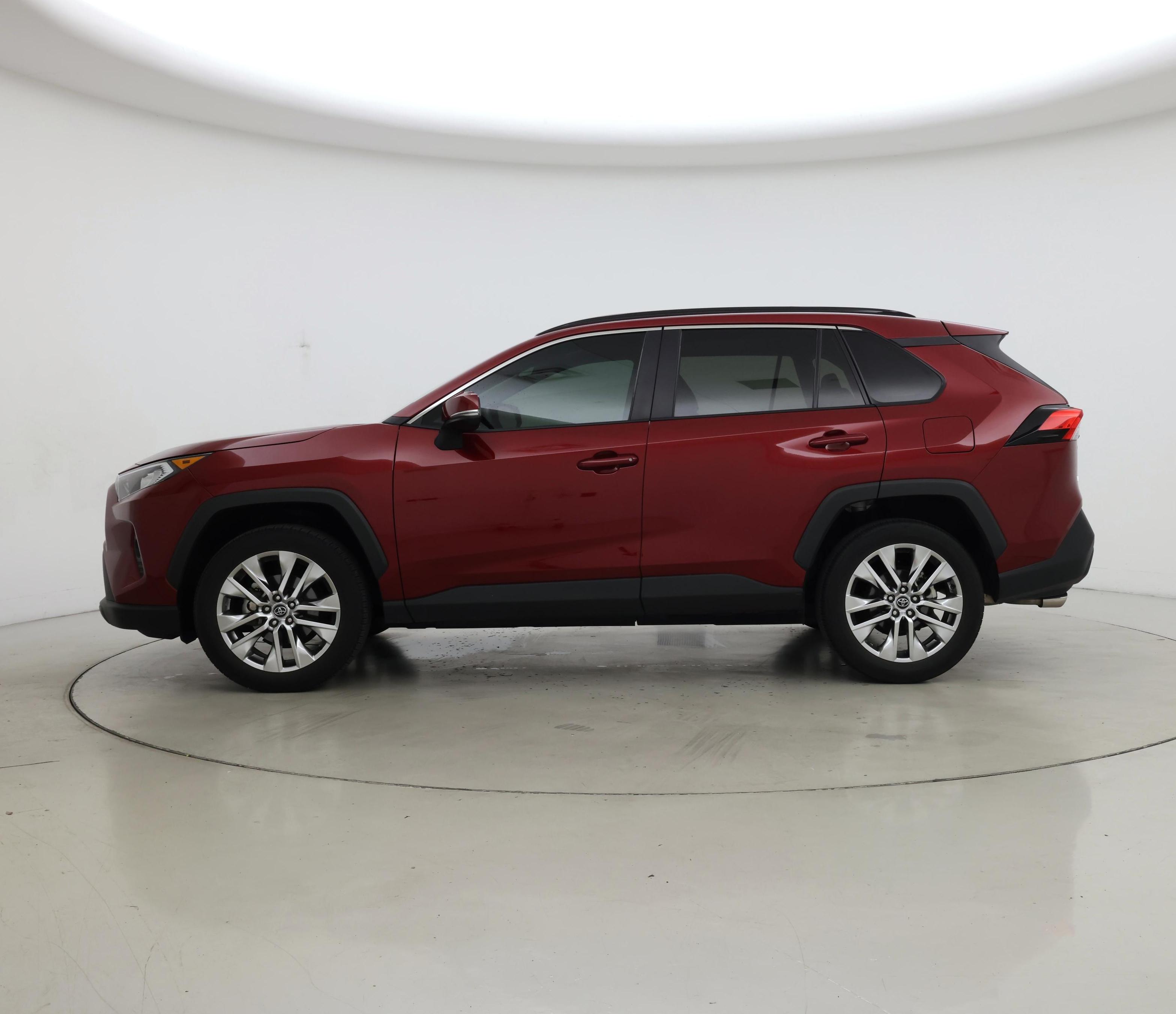 Thumbnail: 2020 Toyota RAV4 - 3