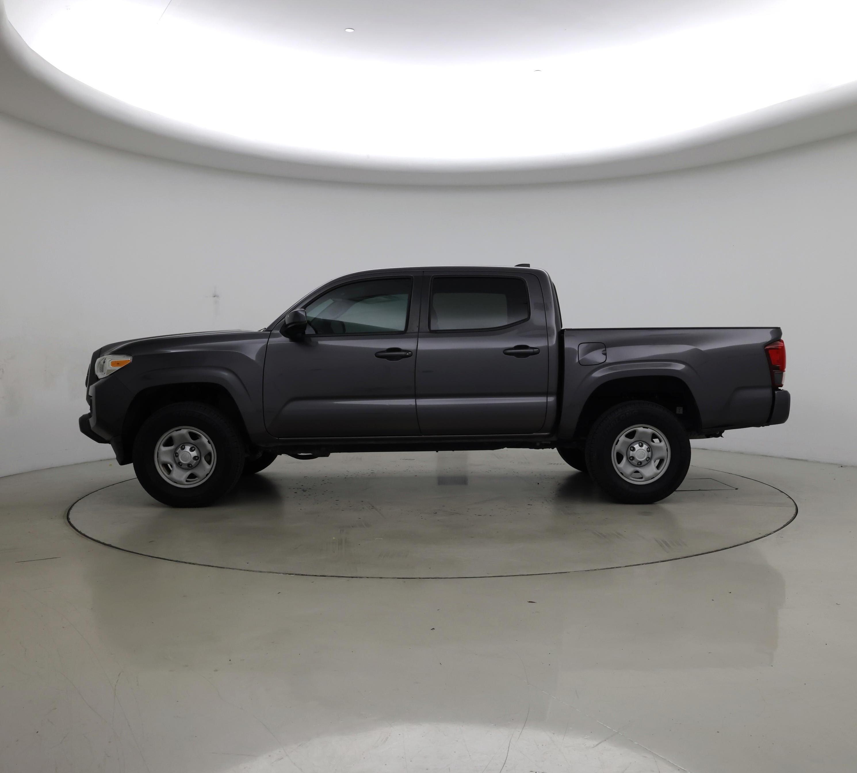 Thumbnail: 2020 Toyota Tacoma - 3