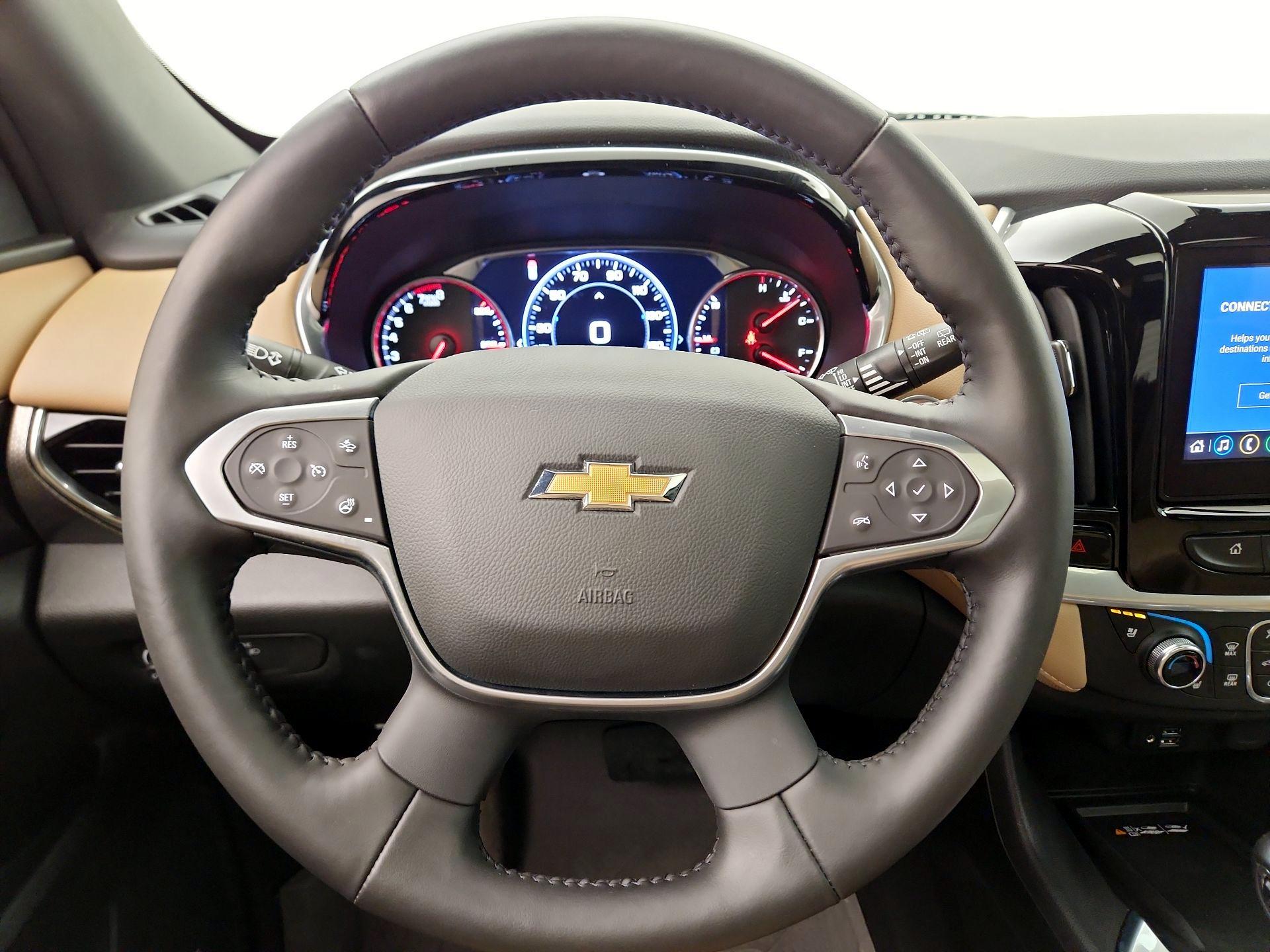 Thumbnail: 2022 Chevrolet Traverse - 10