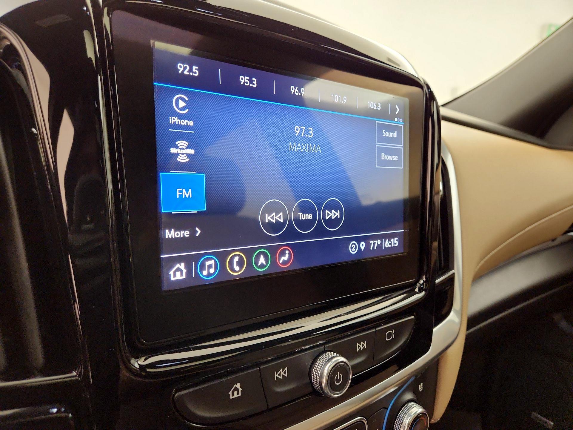 Thumbnail: 2022 Chevrolet Traverse - 16