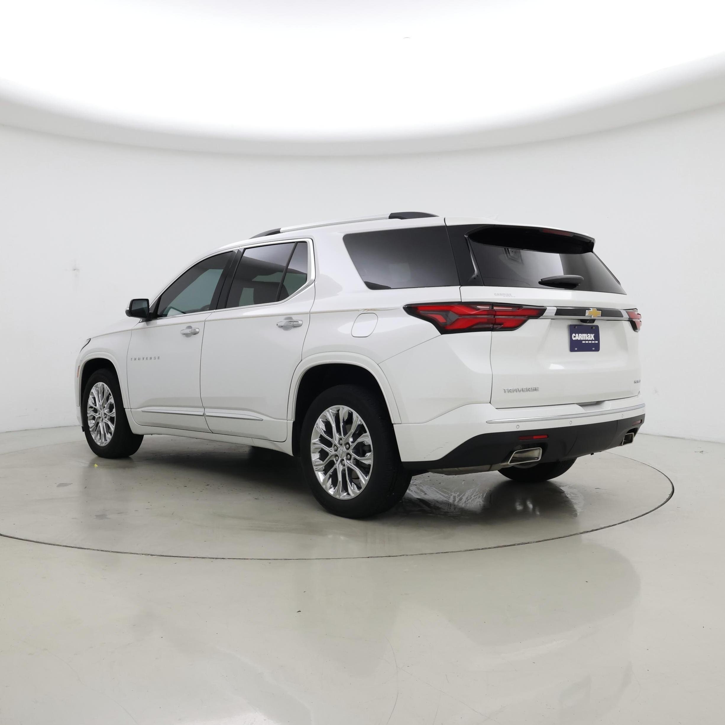 Thumbnail: 2022 Chevrolet Traverse - 2