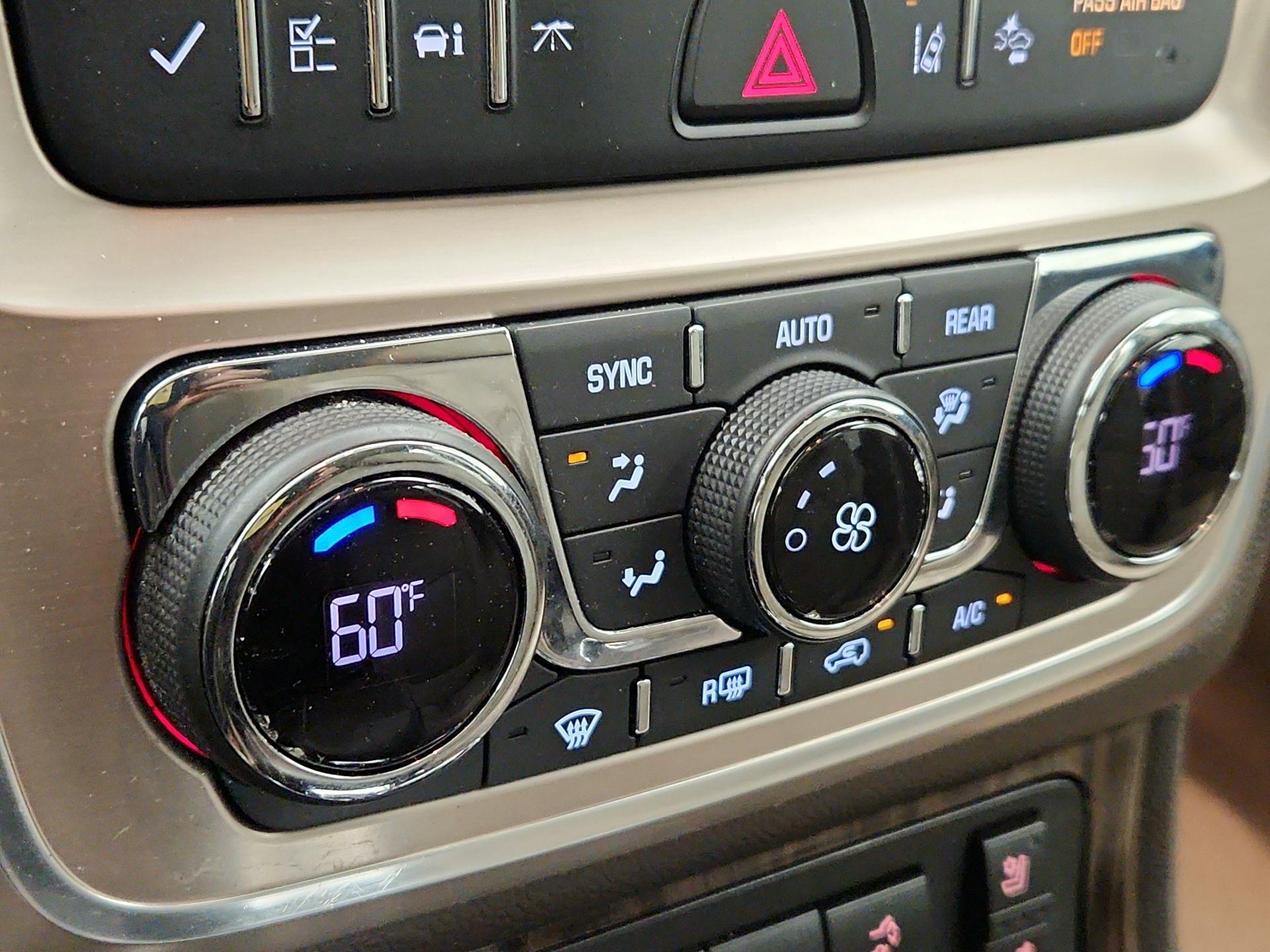 Thumbnail: 2016 GMC Acadia - 16