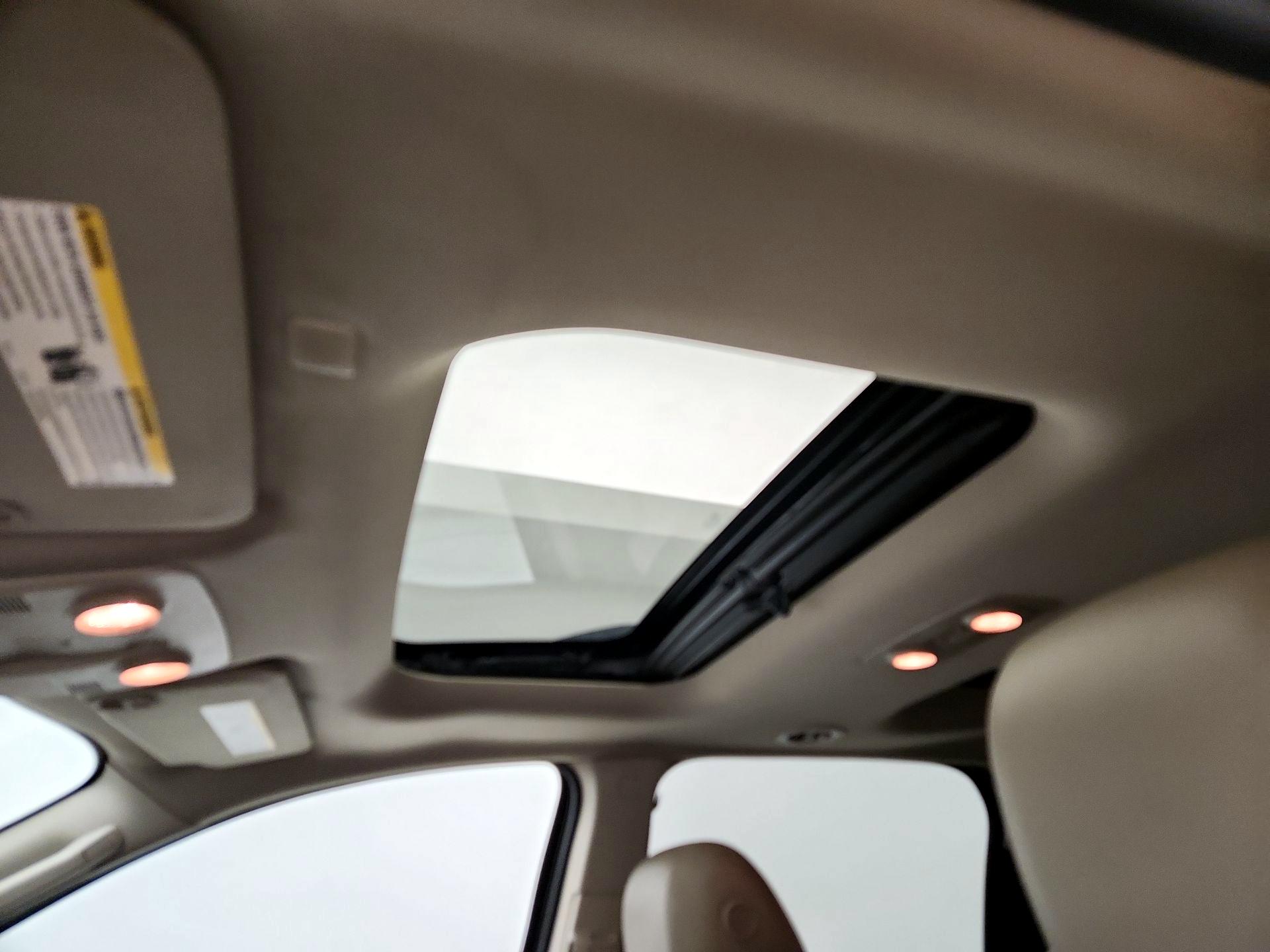 Thumbnail: 2016 GMC Acadia - 19