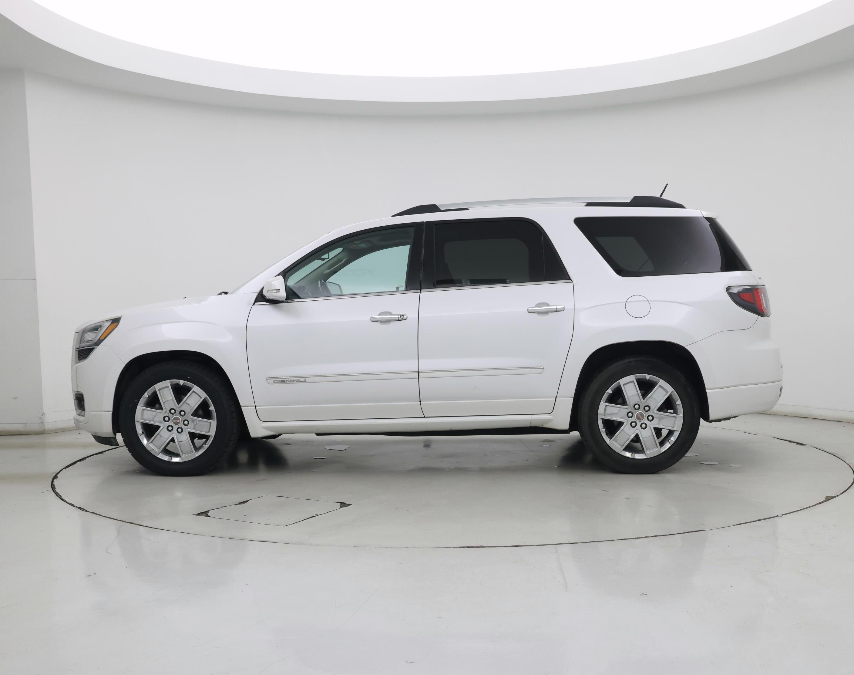 Thumbnail: 2016 GMC Acadia - 3