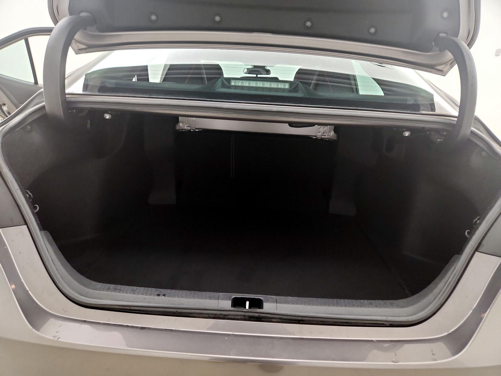 Thumbnail: 2018 Toyota Camry - 20