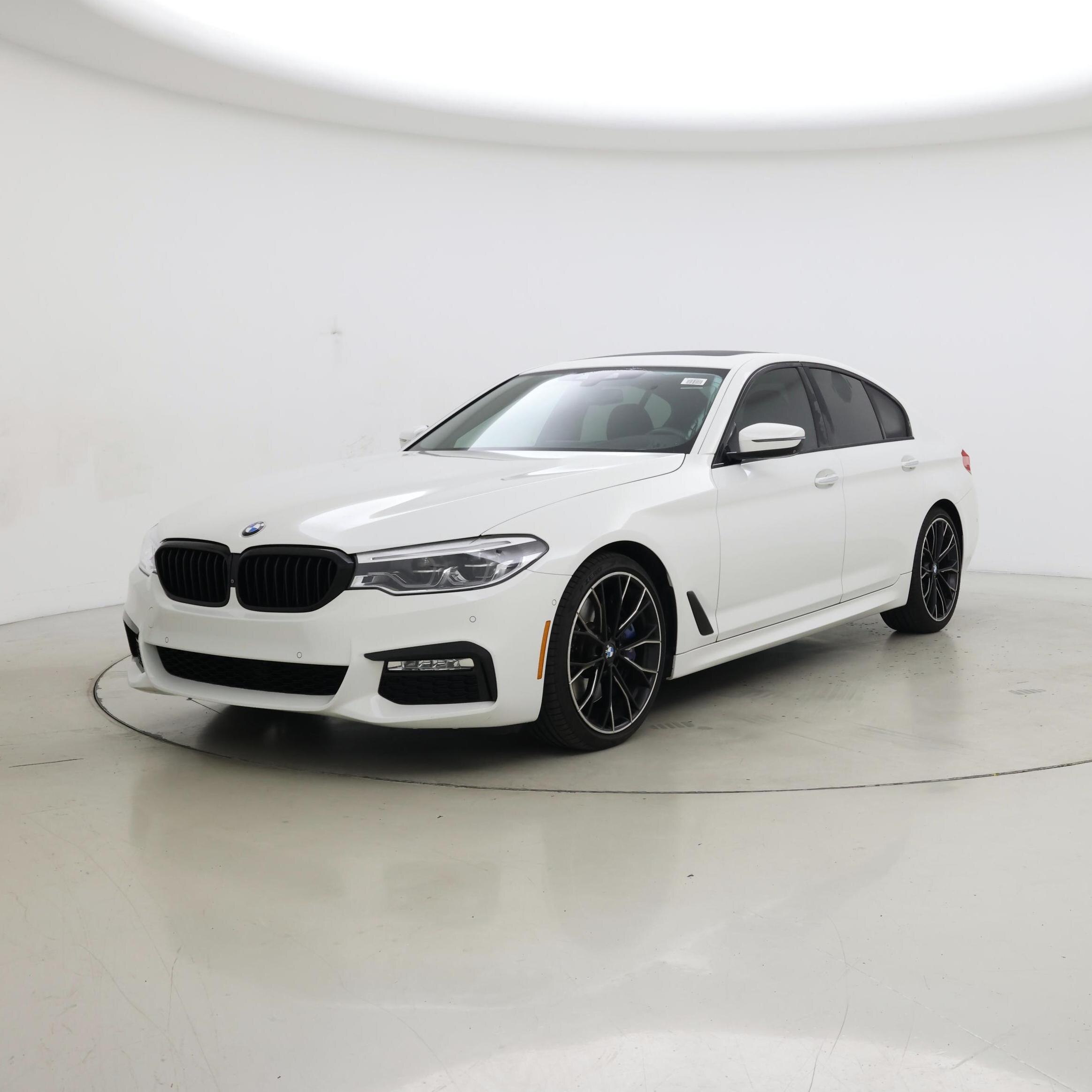 Thumbnail: 2017 BMW 5 Series - 4