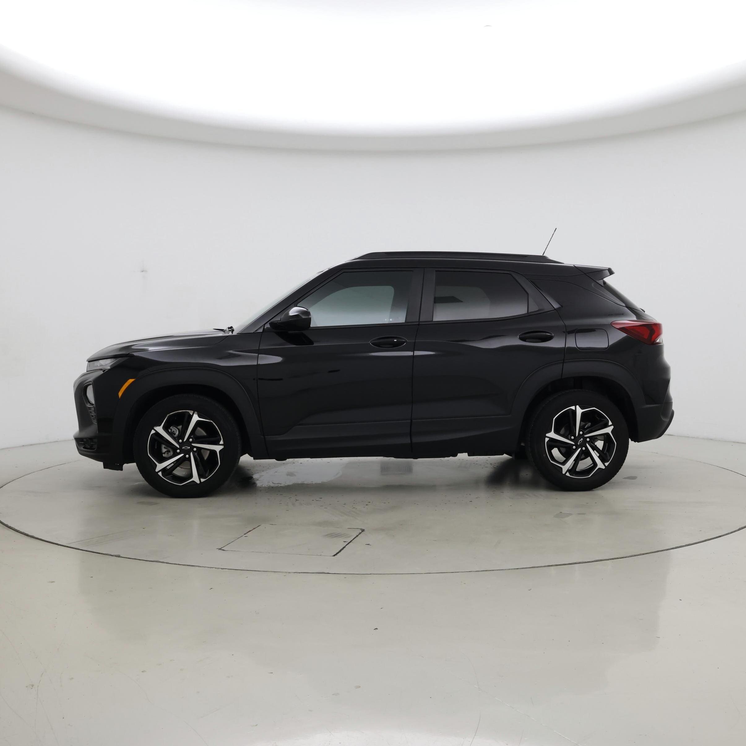 Thumbnail: 2022 Chevrolet TrailBlazer - 3