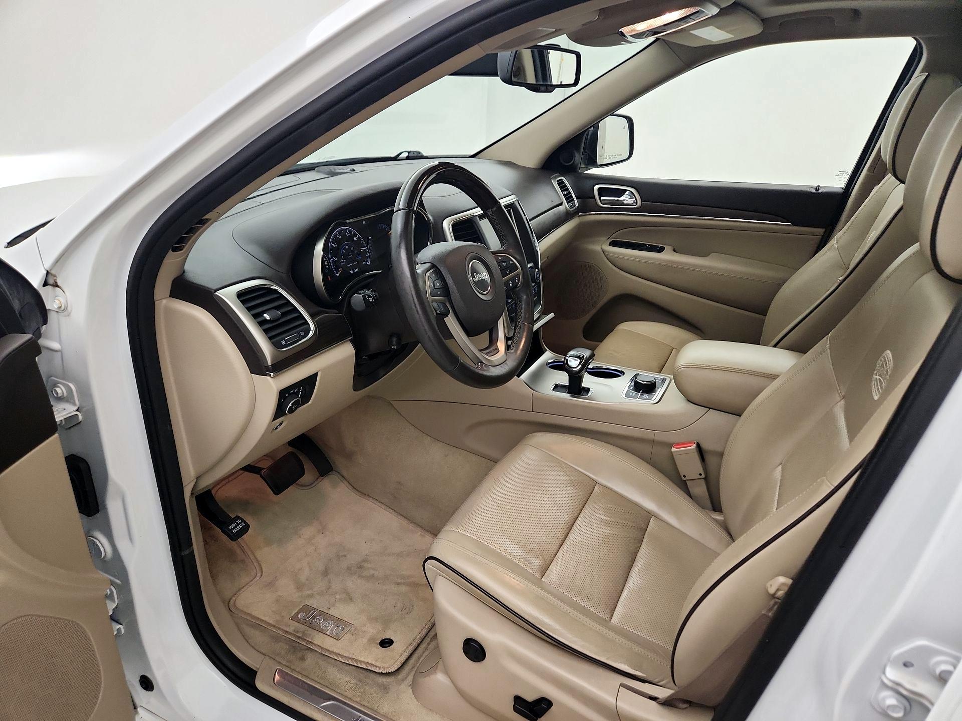Thumbnail: 2014 Jeep Grand Cherokee - 11