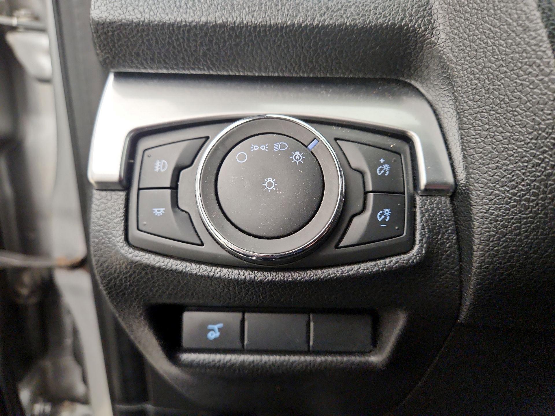 Thumbnail: 2018 Ford Explorer - 13