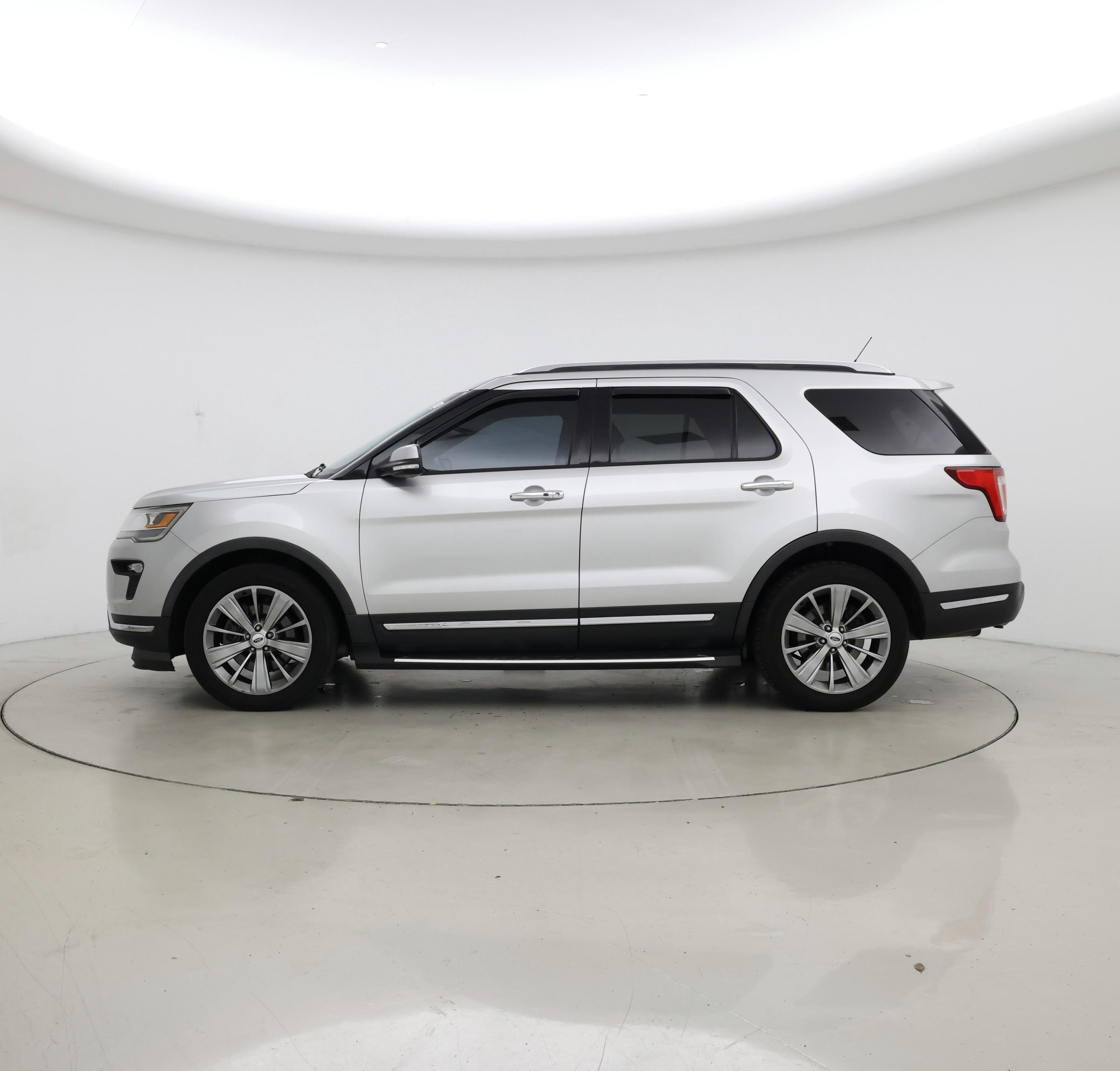 Thumbnail: 2018 Ford Explorer - 3