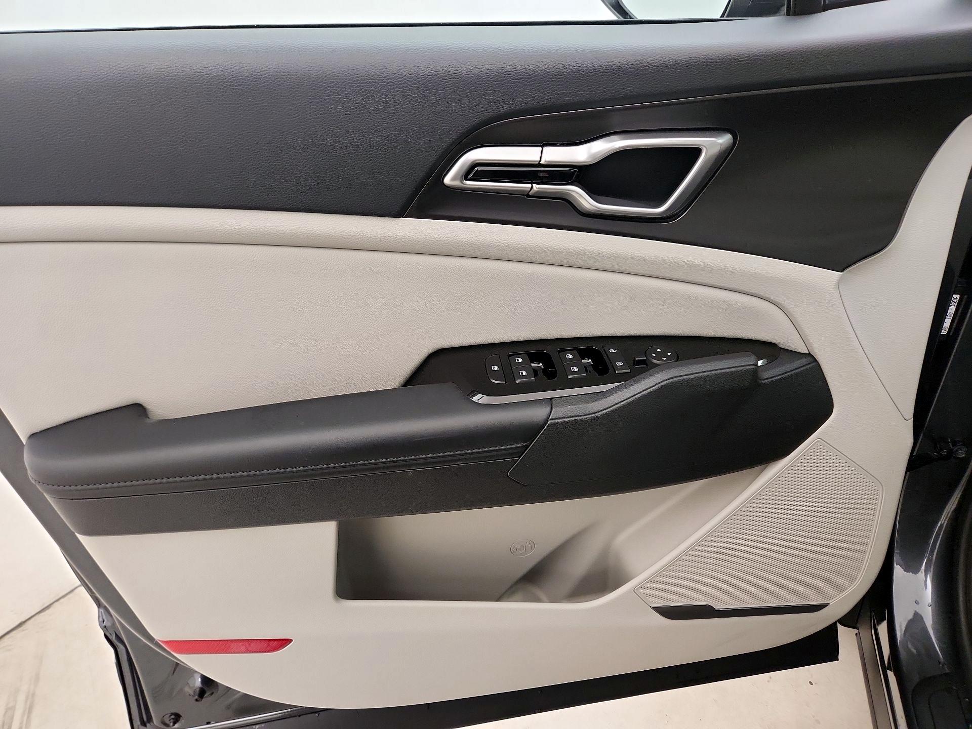 Thumbnail: 2024 Kia Sportage - 12