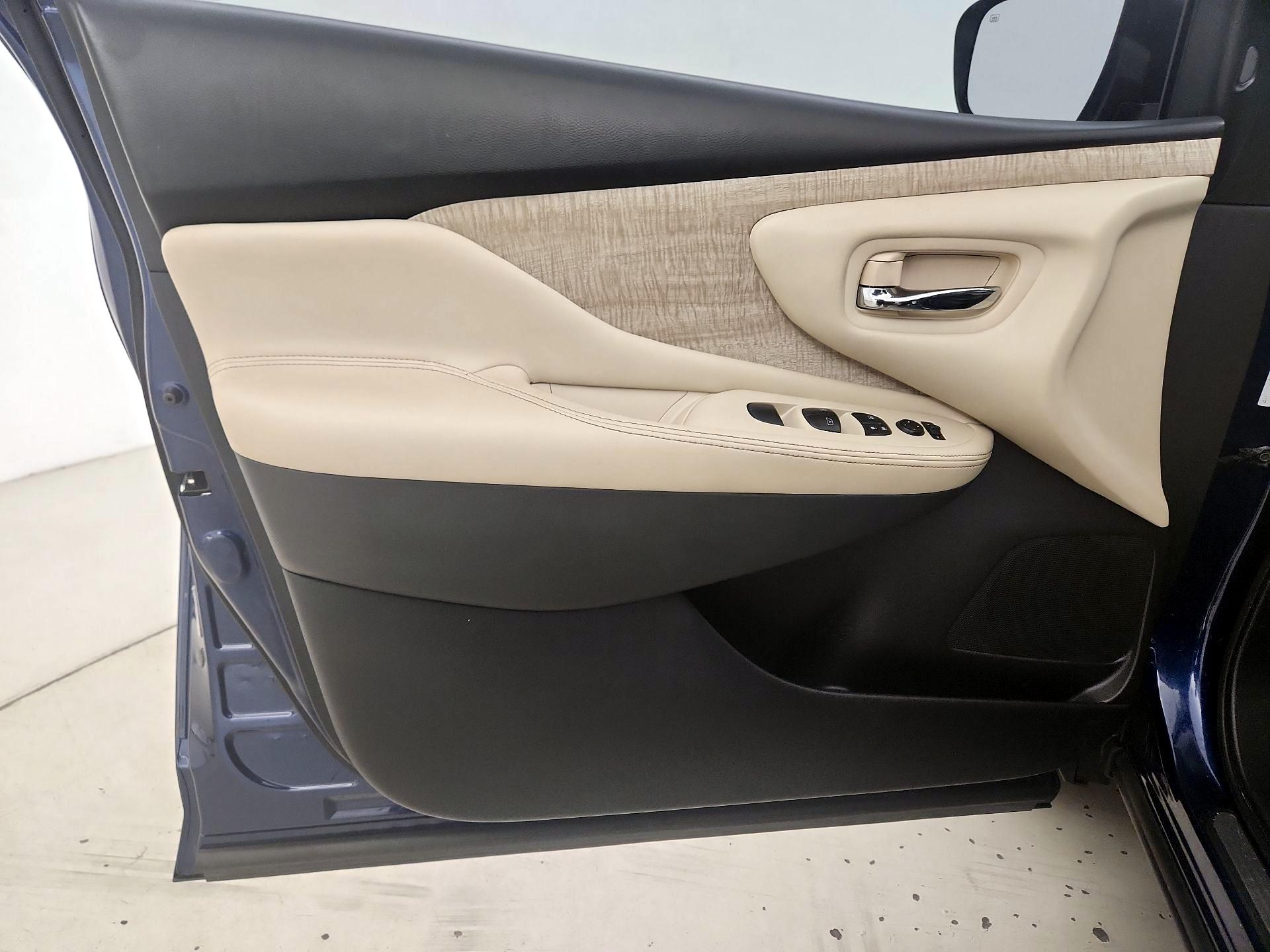 Thumbnail: 2020 Nissan Murano - 12