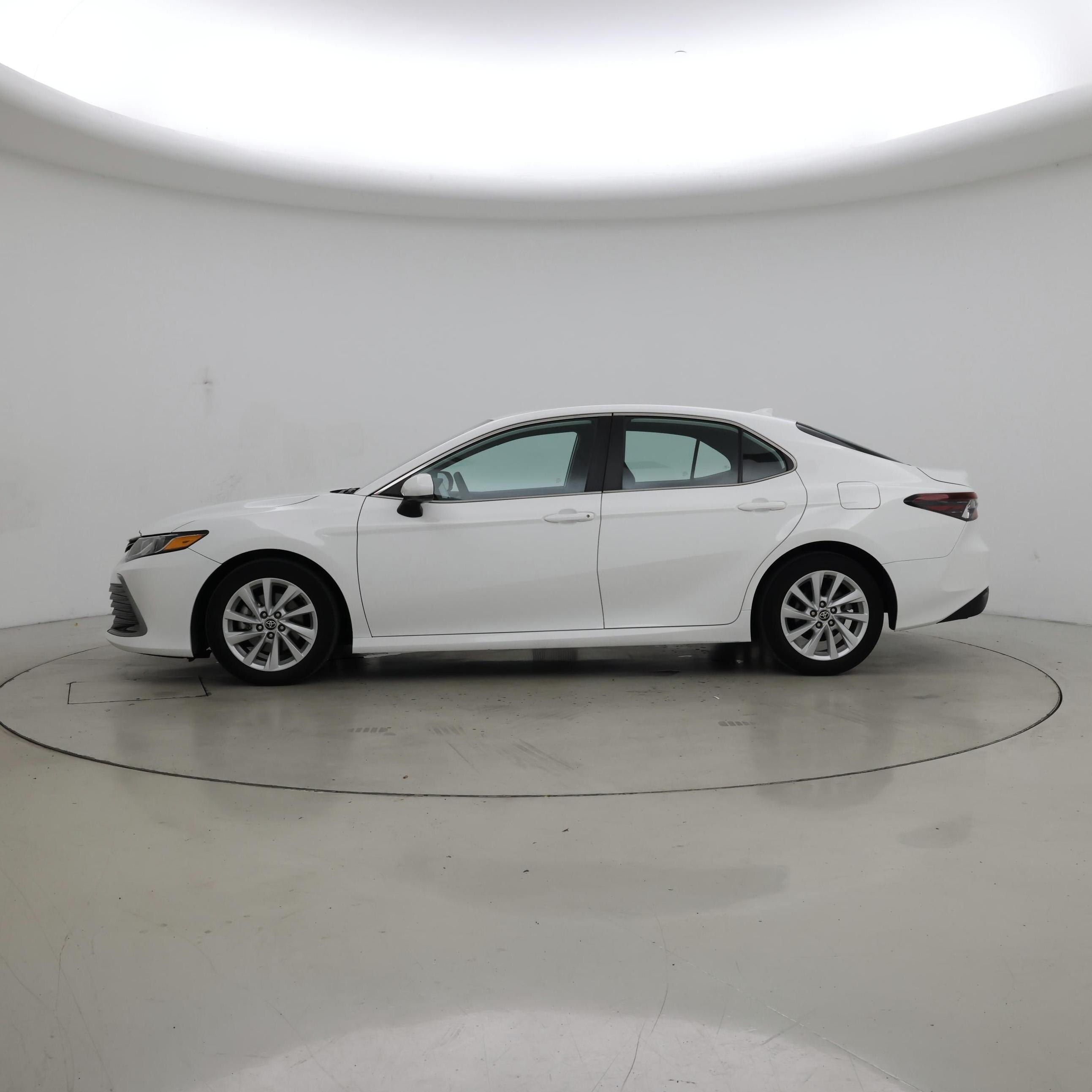 Thumbnail: 2022 Toyota Camry - 3