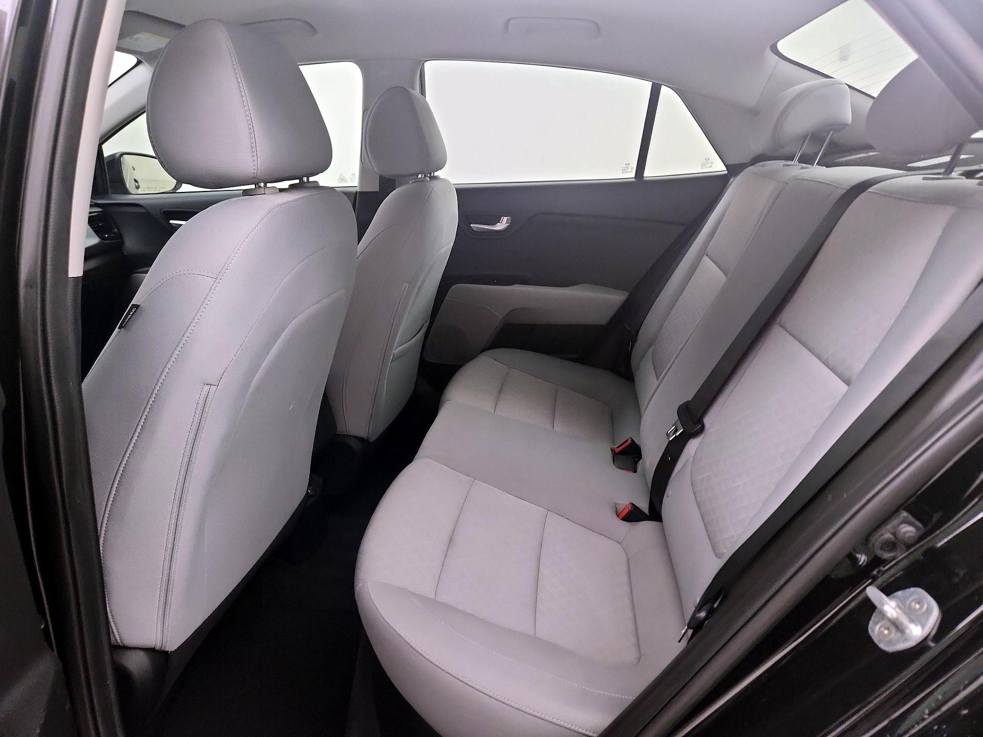 Thumbnail: 2021 Kia Rio - 19