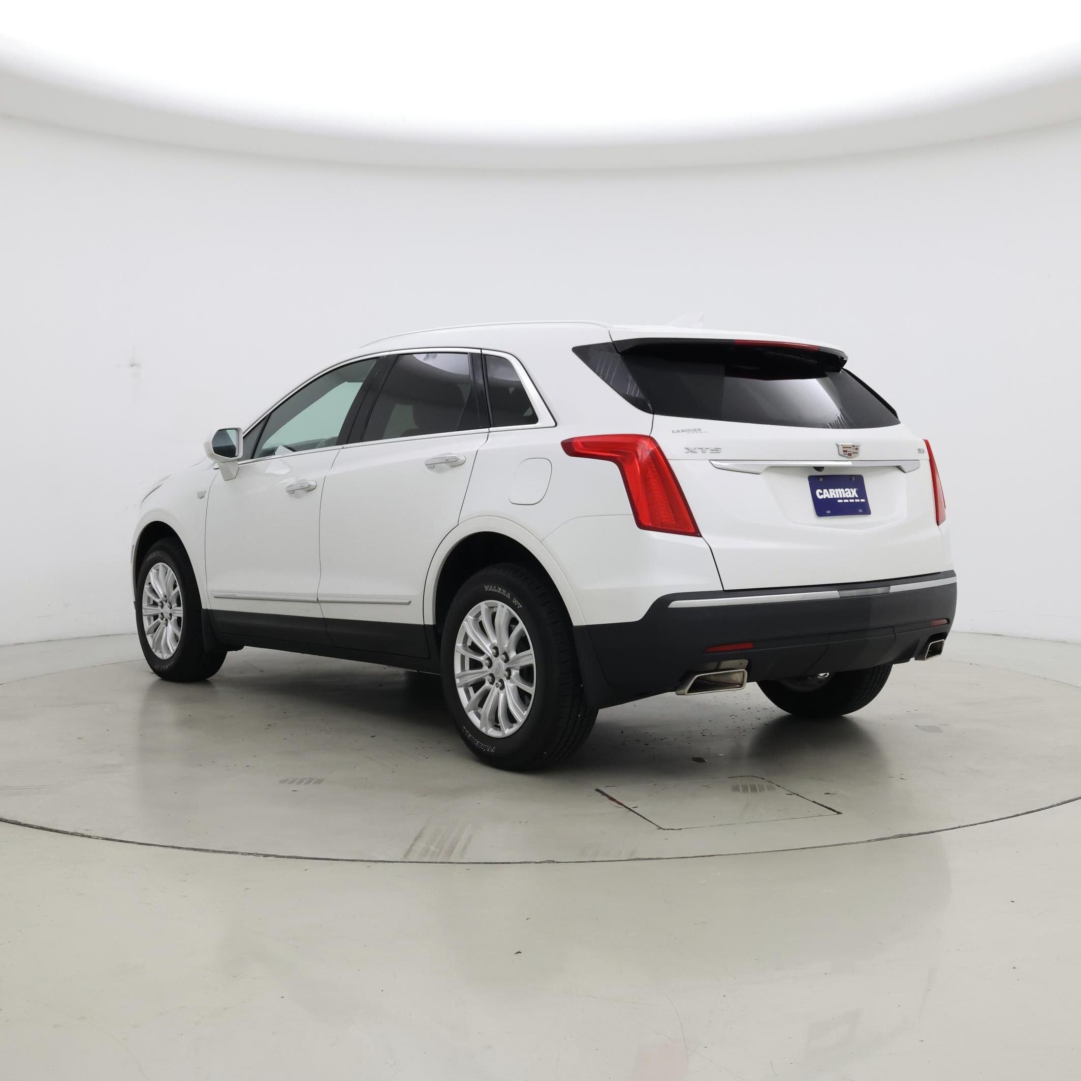 Thumbnail: 2019 Cadillac XT5 - 2