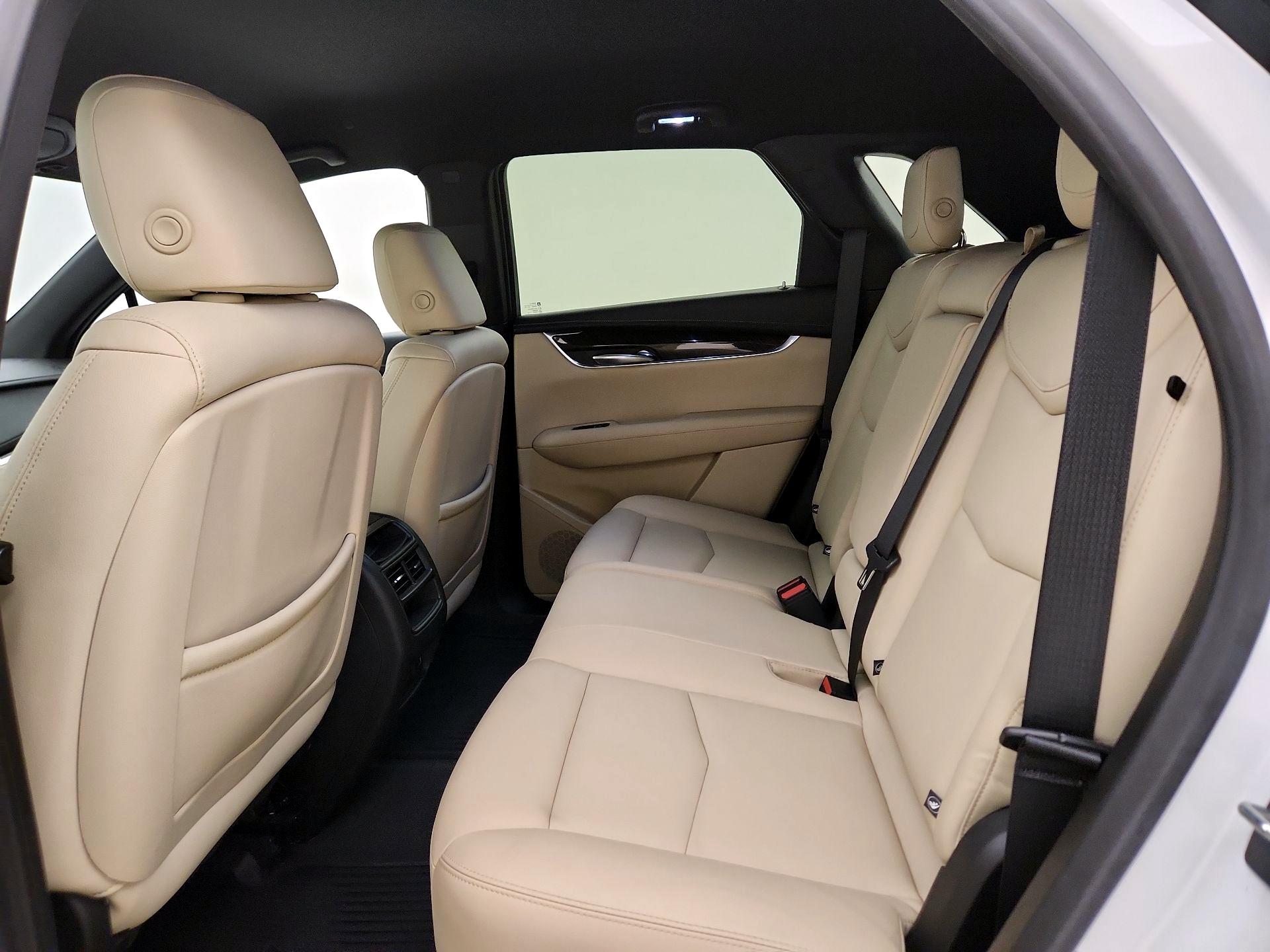 Thumbnail: 2019 Cadillac XT5 - 19