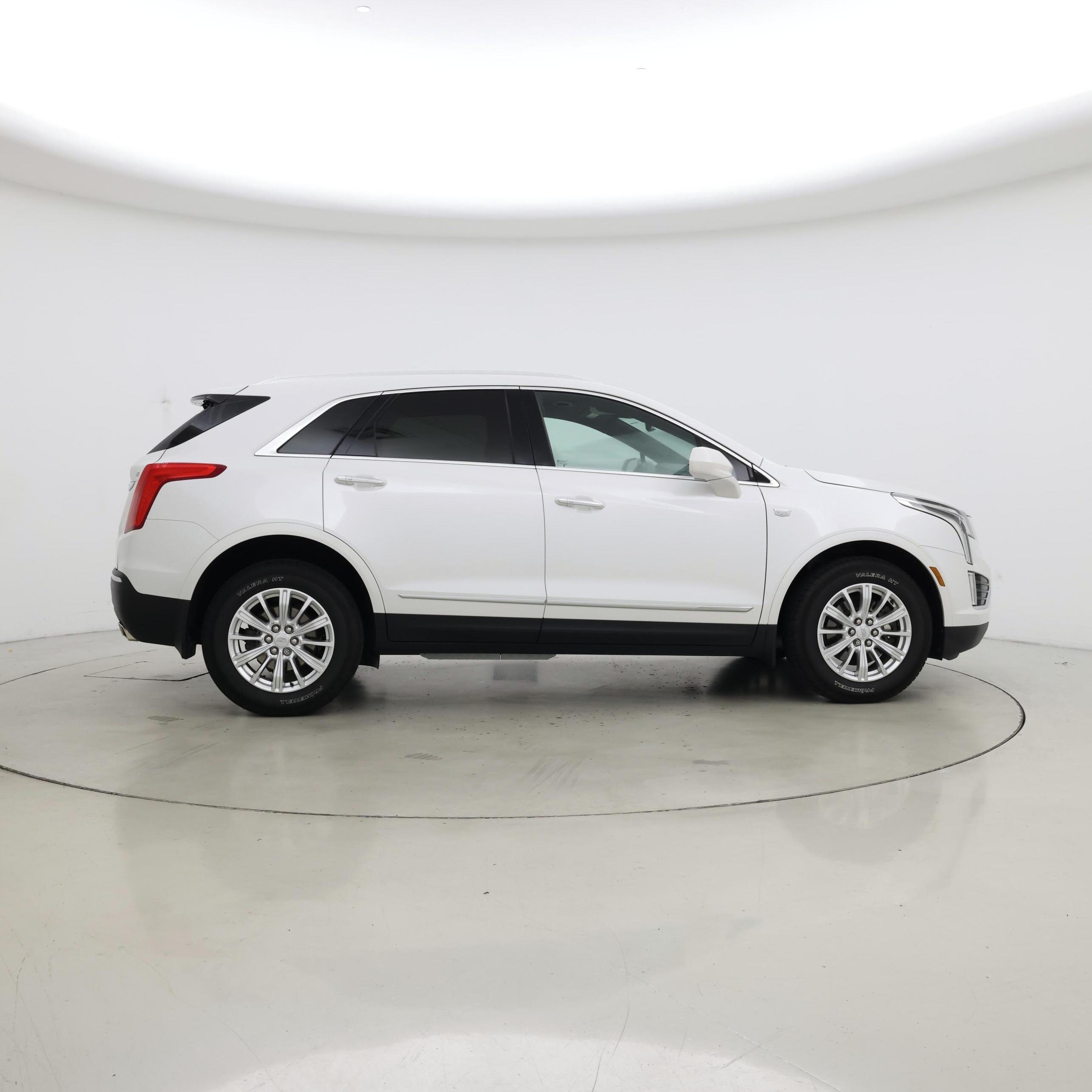 Thumbnail: 2019 Cadillac XT5 - 7
