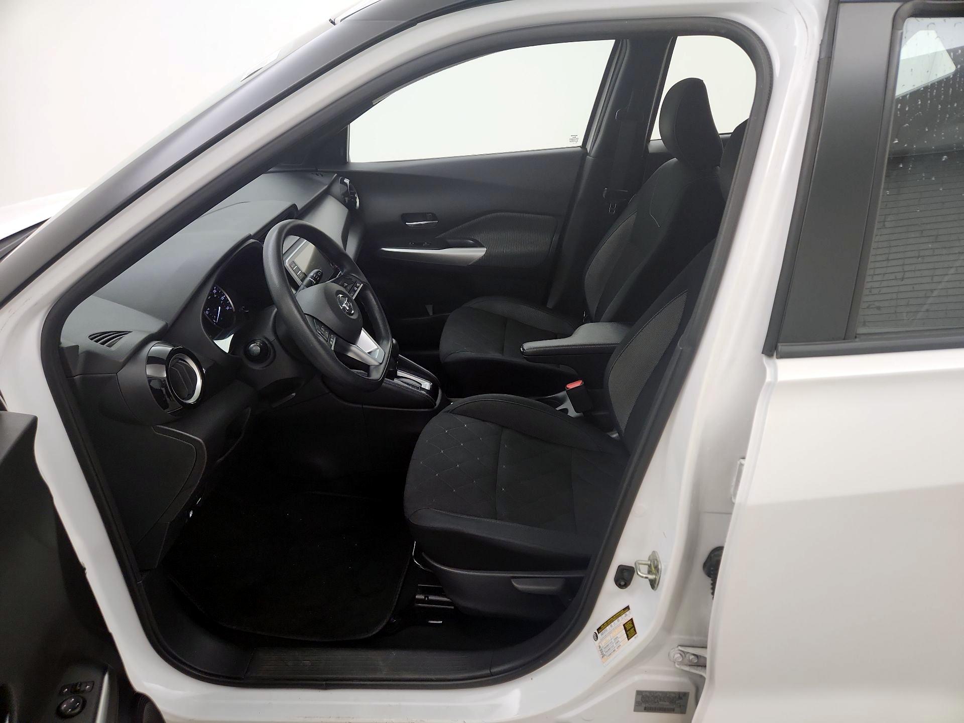 Thumbnail: 2020 Nissan Kicks - 11