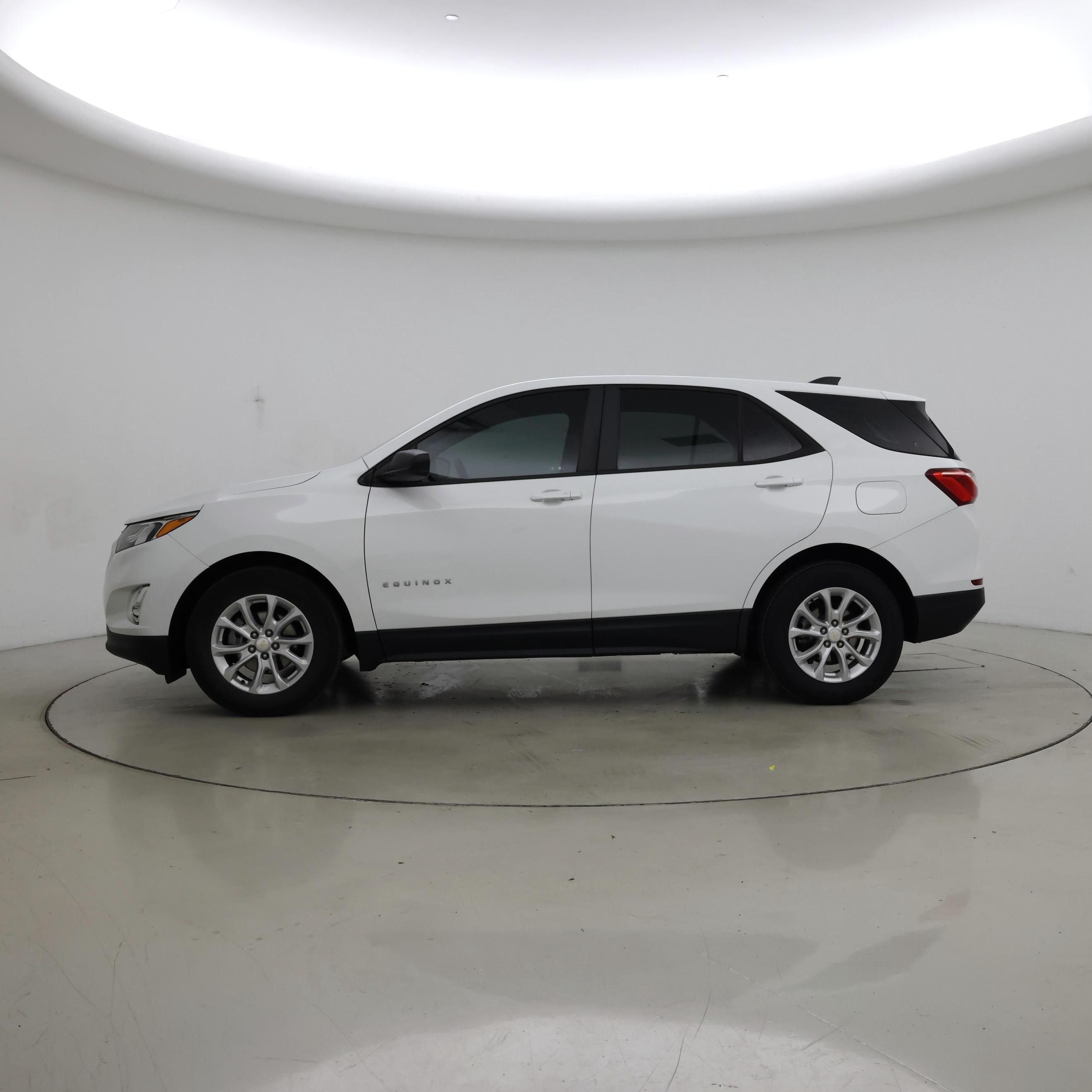 Thumbnail: 2020 Chevrolet Equinox - 3