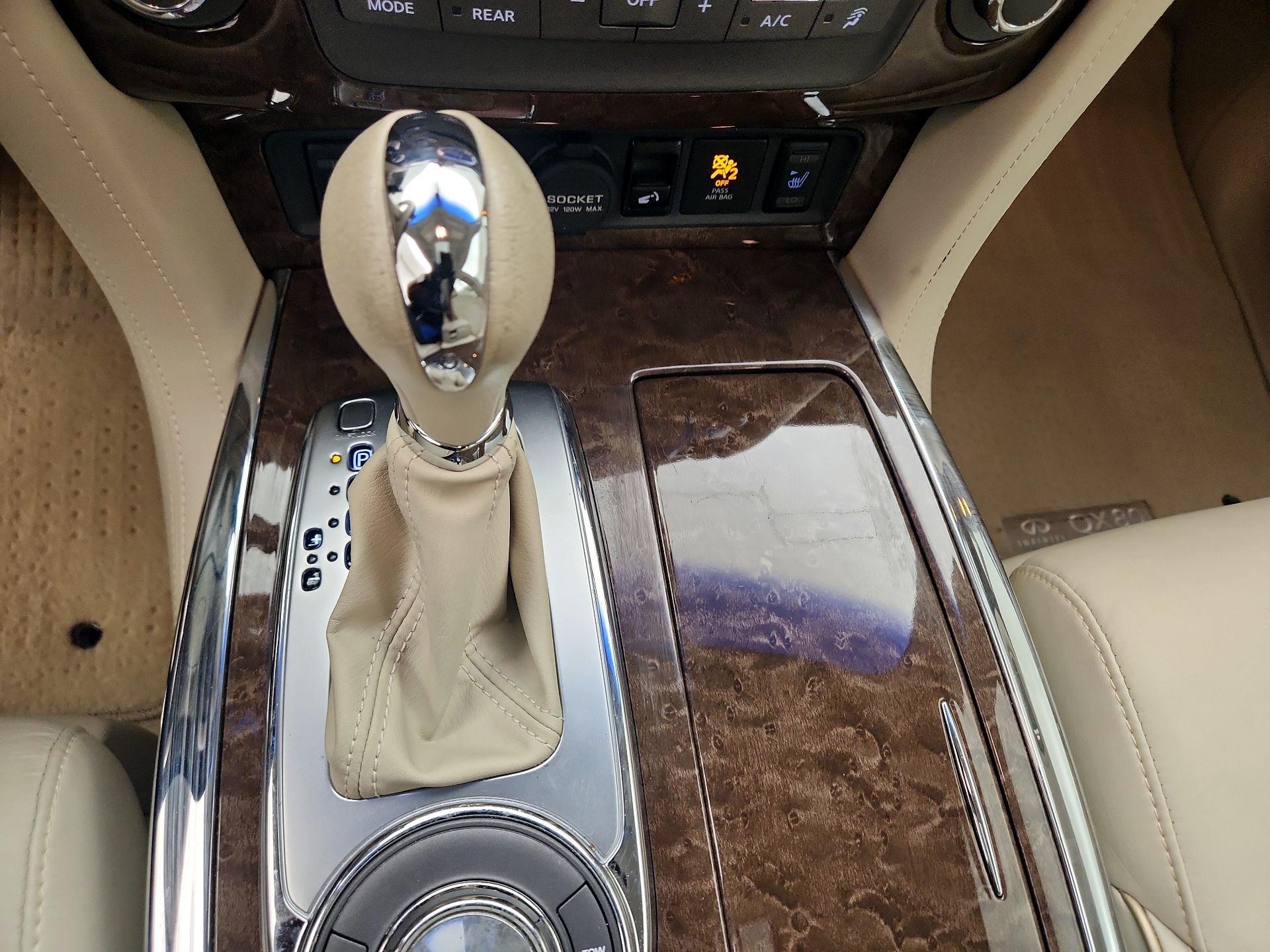 Thumbnail: 2016 INFINITI QX80 - 18